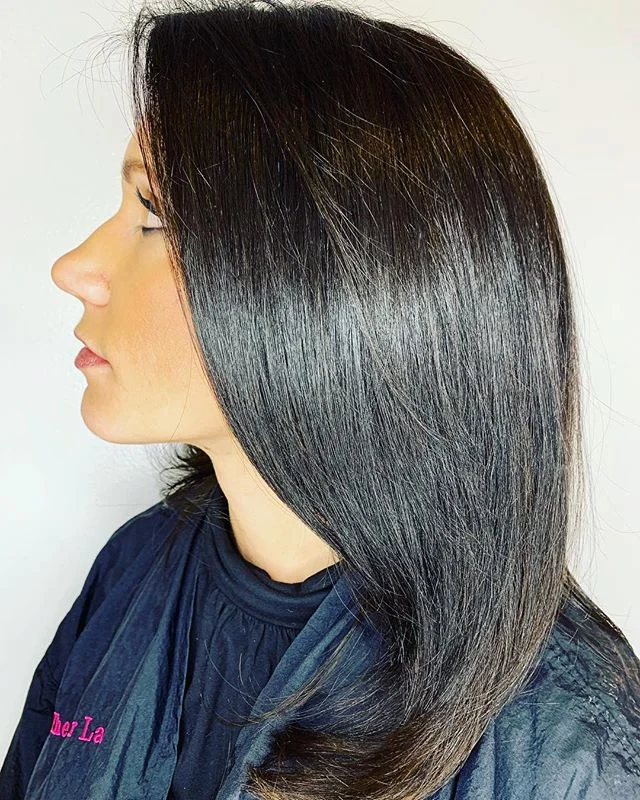 &ldquo;In order for the light to shine so brightly, the darkness must be present&rdquo;✨ This beauty decided go darker because she simply missed the shine that dark hair reflects. I must say it&rsquo;s absolutely stunning on her. Meghan Markle lookal