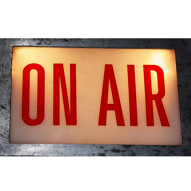Simple Hardware Hacking: Auto "On Air" VC Indicator - Chapter 1