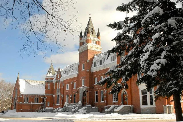 bishop-s-university.jpg