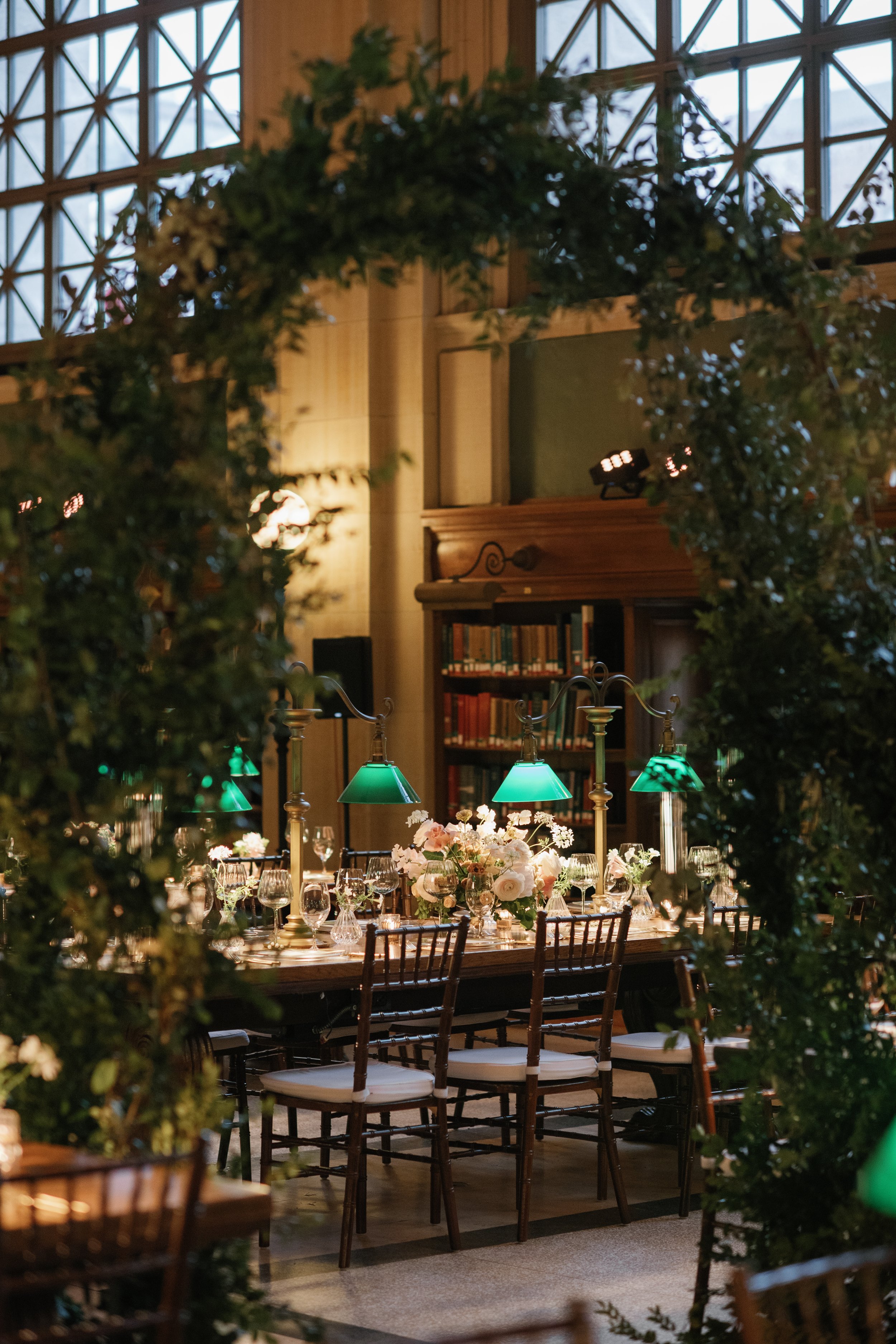 LIGHTWEIGHT GARDEN ARCH