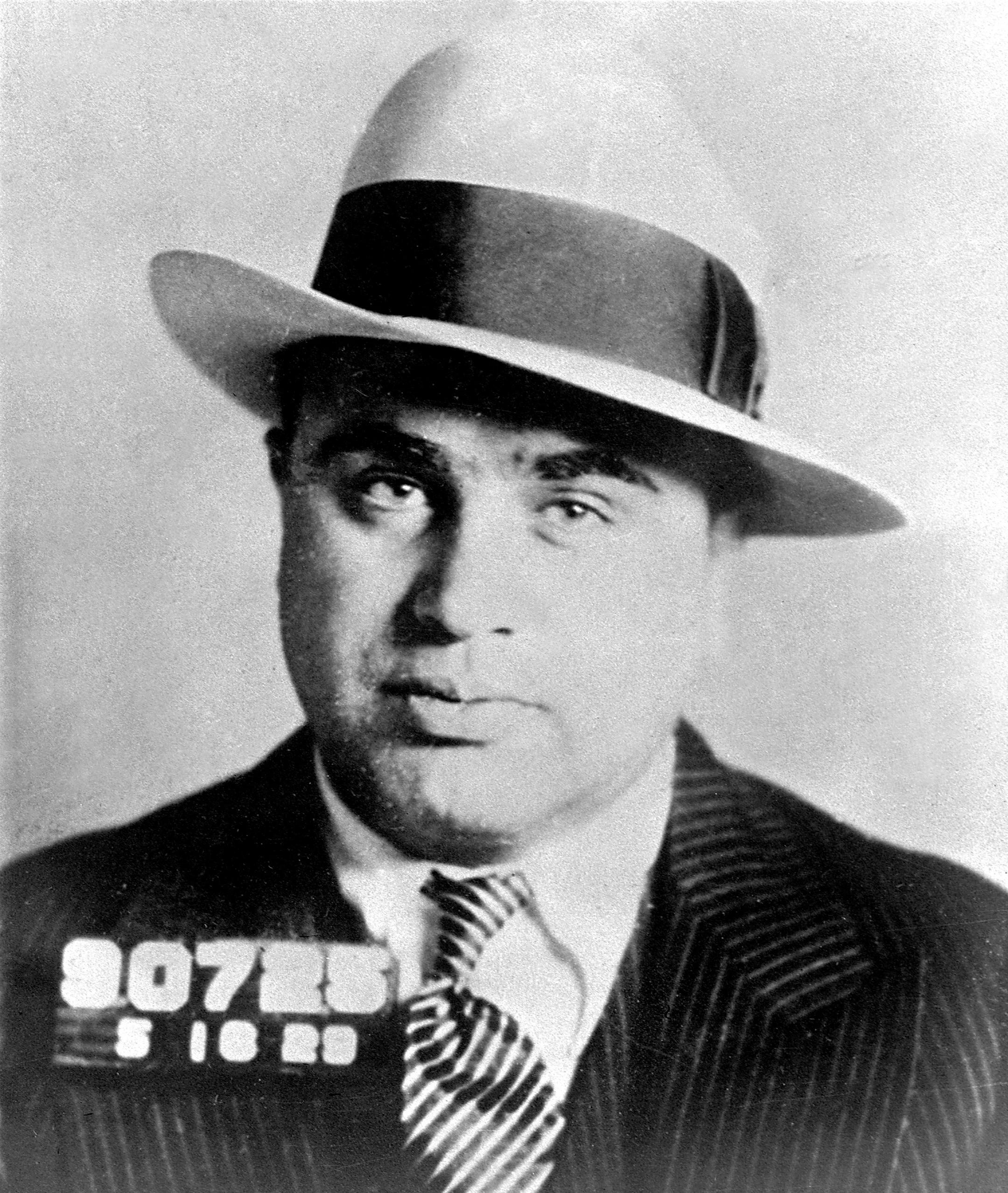 capone1a.jpg