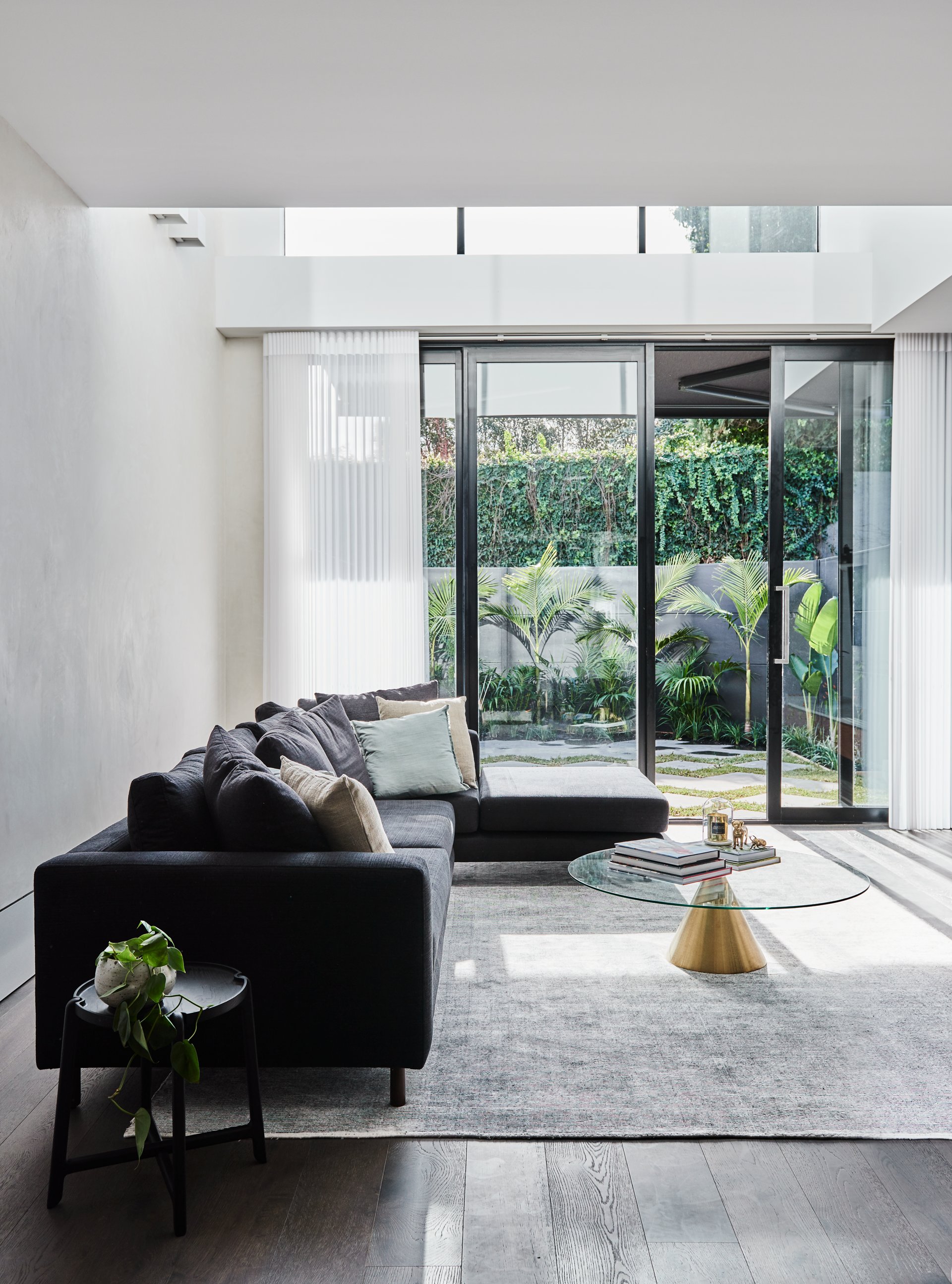 Albert chaise sofa