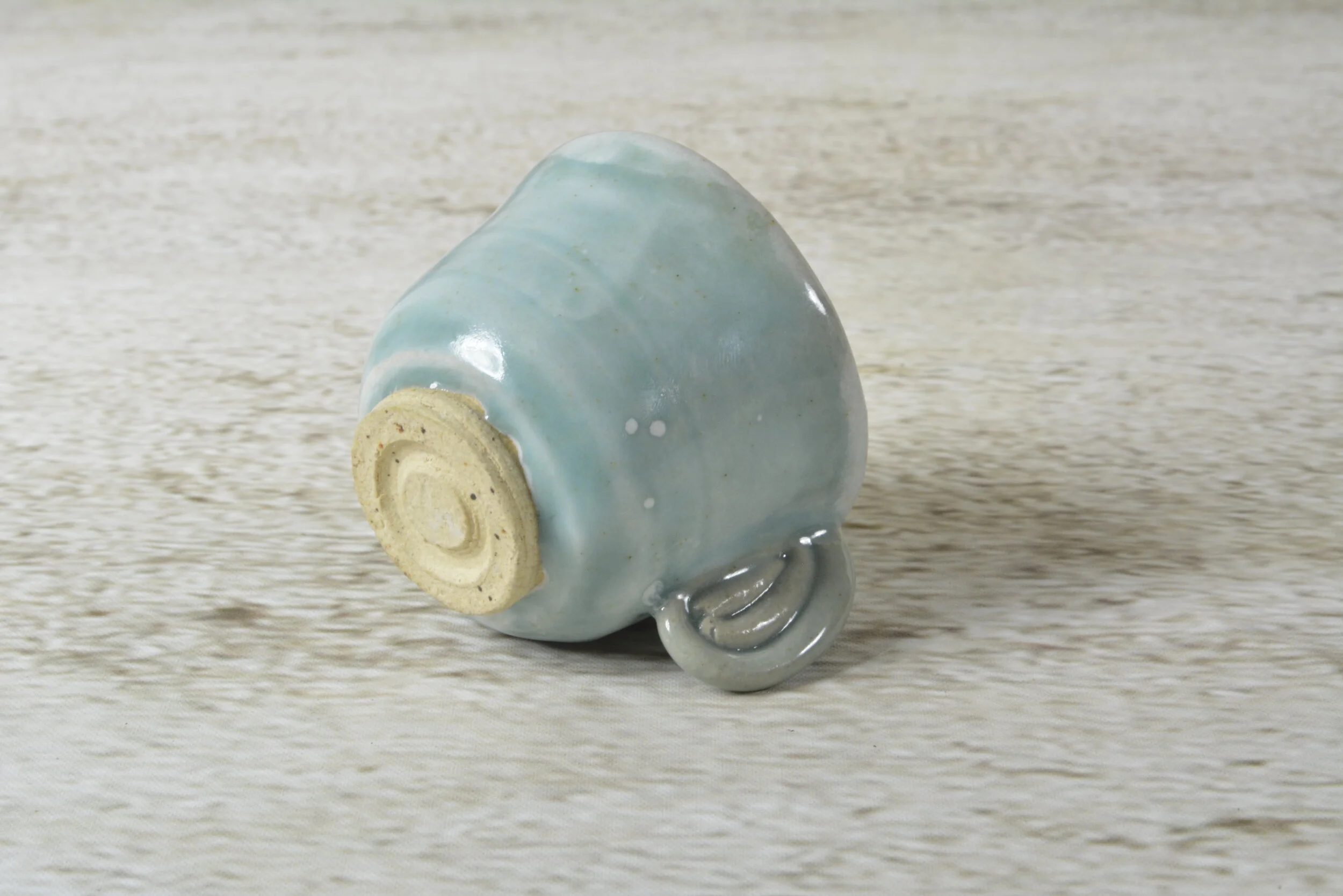  Tiny cup 