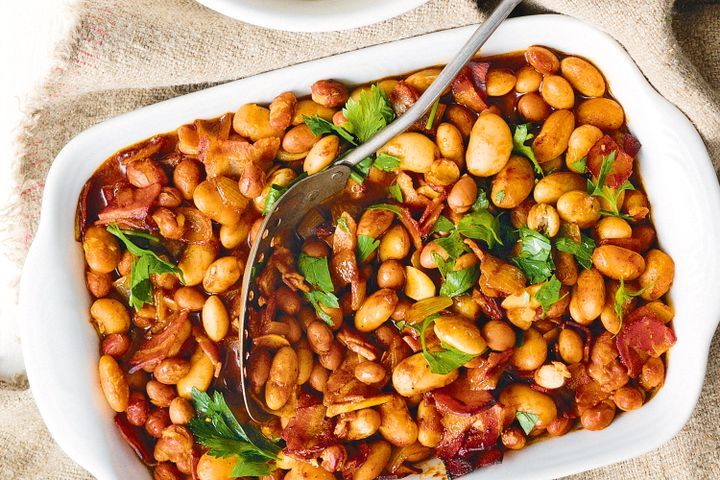 spiced-oven-baked-beans-with-pancetta-87975-1.jpeg