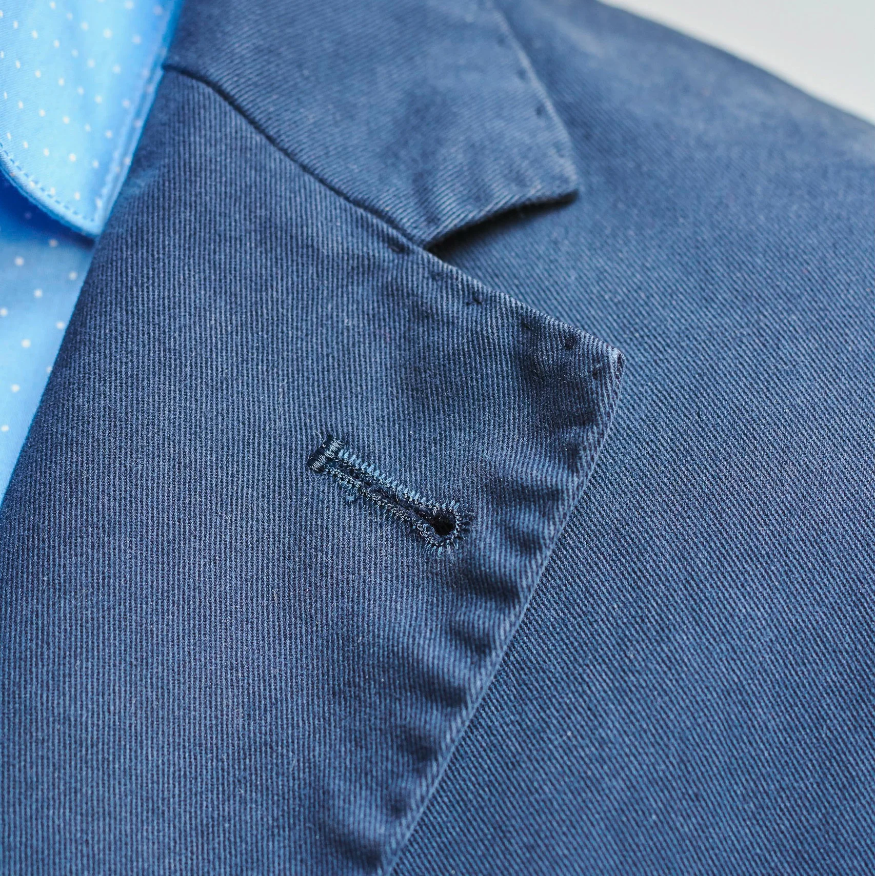 Ongevoerd blauw katoenen jasje