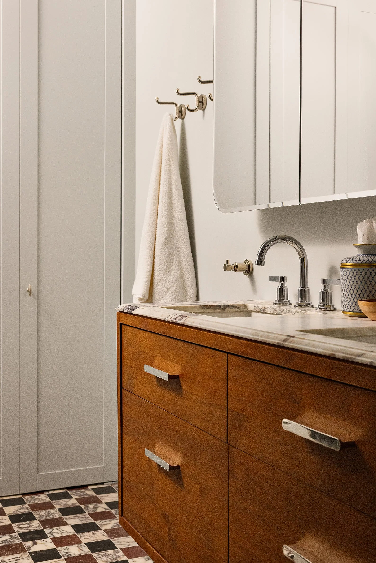 CojotDesign_154ClintonSt_8944-web.jpg