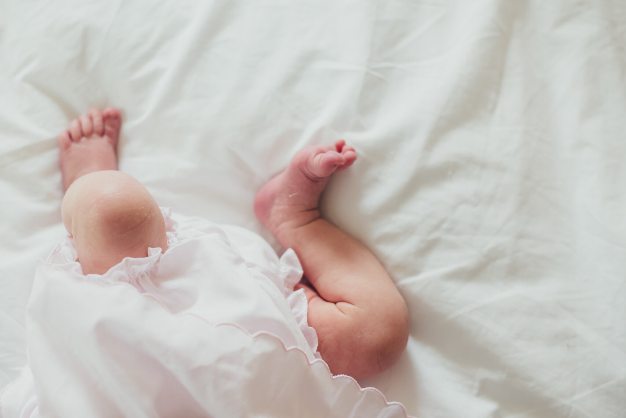Diy Newborn Photography 10 Tips For Taking Your Own Pictures Jw Brown Photography
