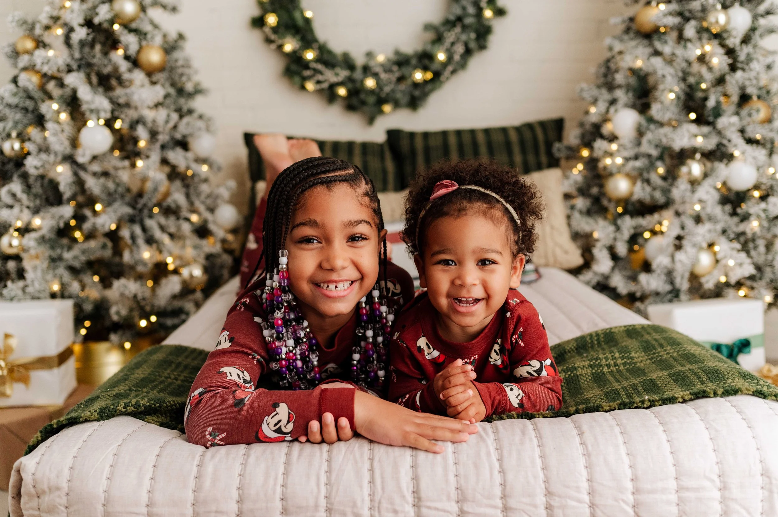 Christmas Mini Sessions with JW Brown Photography