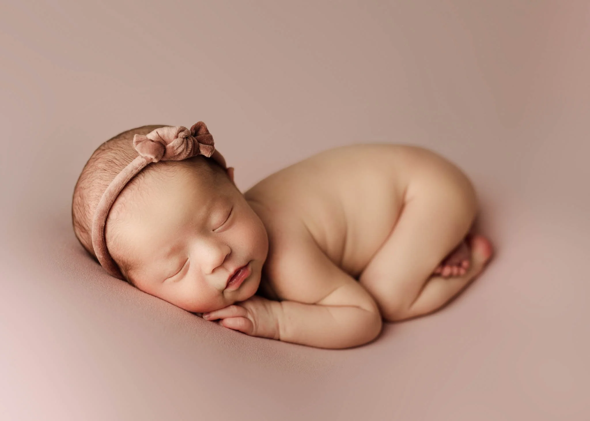 studio-newborn-photography-ridgefield-ct-10.jpg