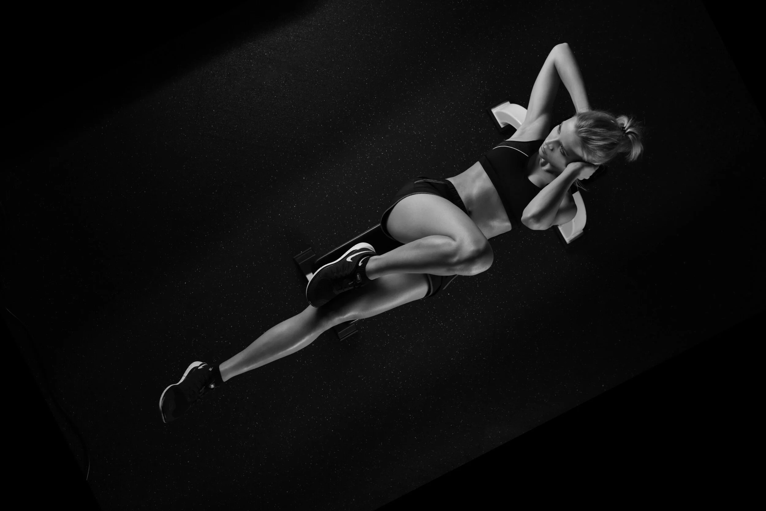 abdominal-exercise-abdominal-trainer-action-active-4167472.jpg