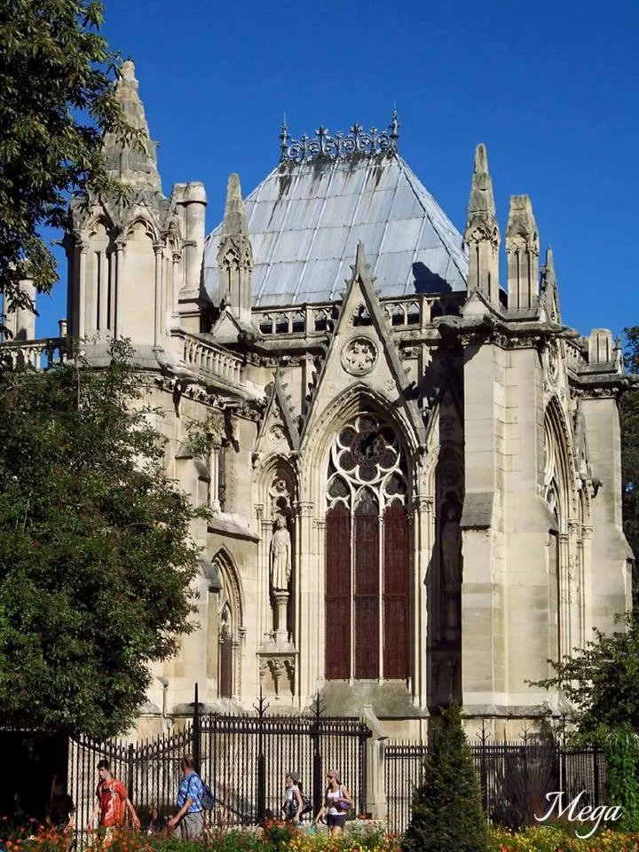 Notre Dame beauty 26.jpg