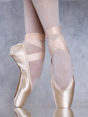 pointe shoes.jpg