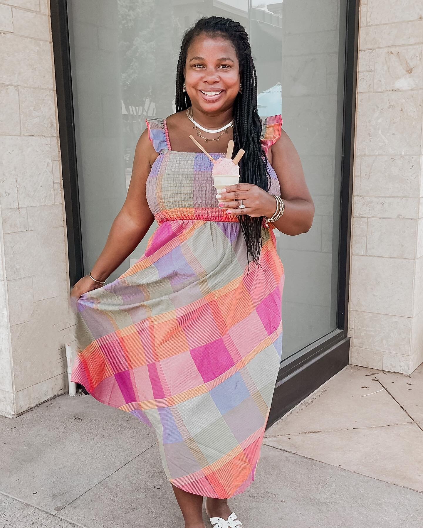𝘚𝘶𝘮𝘮𝘦𝘳 𝘪𝘴 𝘤𝘰𝘮𝘪𝘯𝘨 𝘪𝘯 𝘏𝘖𝘛! 🔥⁣
⁣
Y&rsquo;all! I&rsquo;m ready for the summer and all the cute fashion that goes along with it! And can I just say Walmart&rsquo;s new summer collection is giving me everything it is supposed to GIVE! P