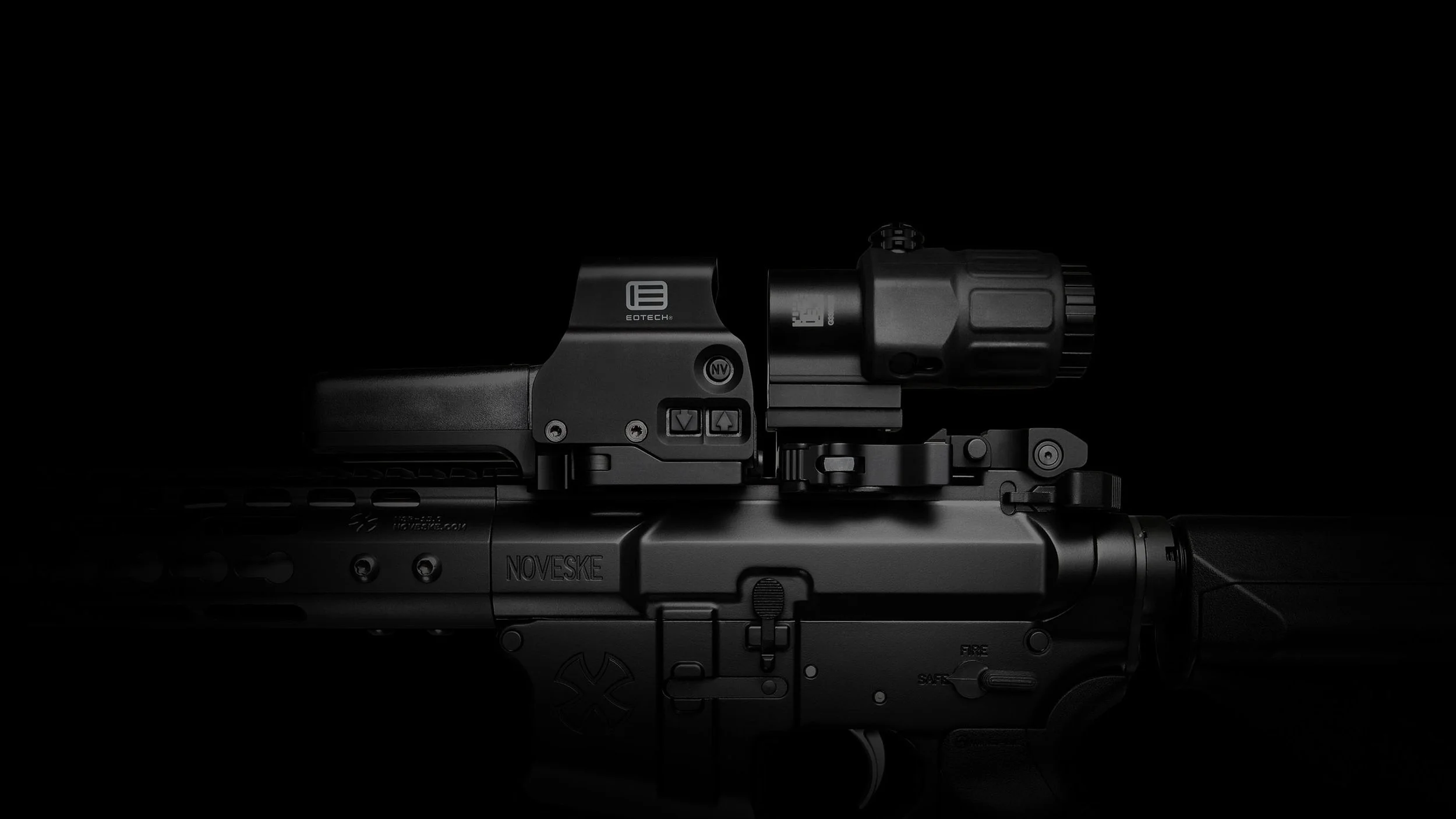 EOTECH_HHSIII on Noveske.jpg