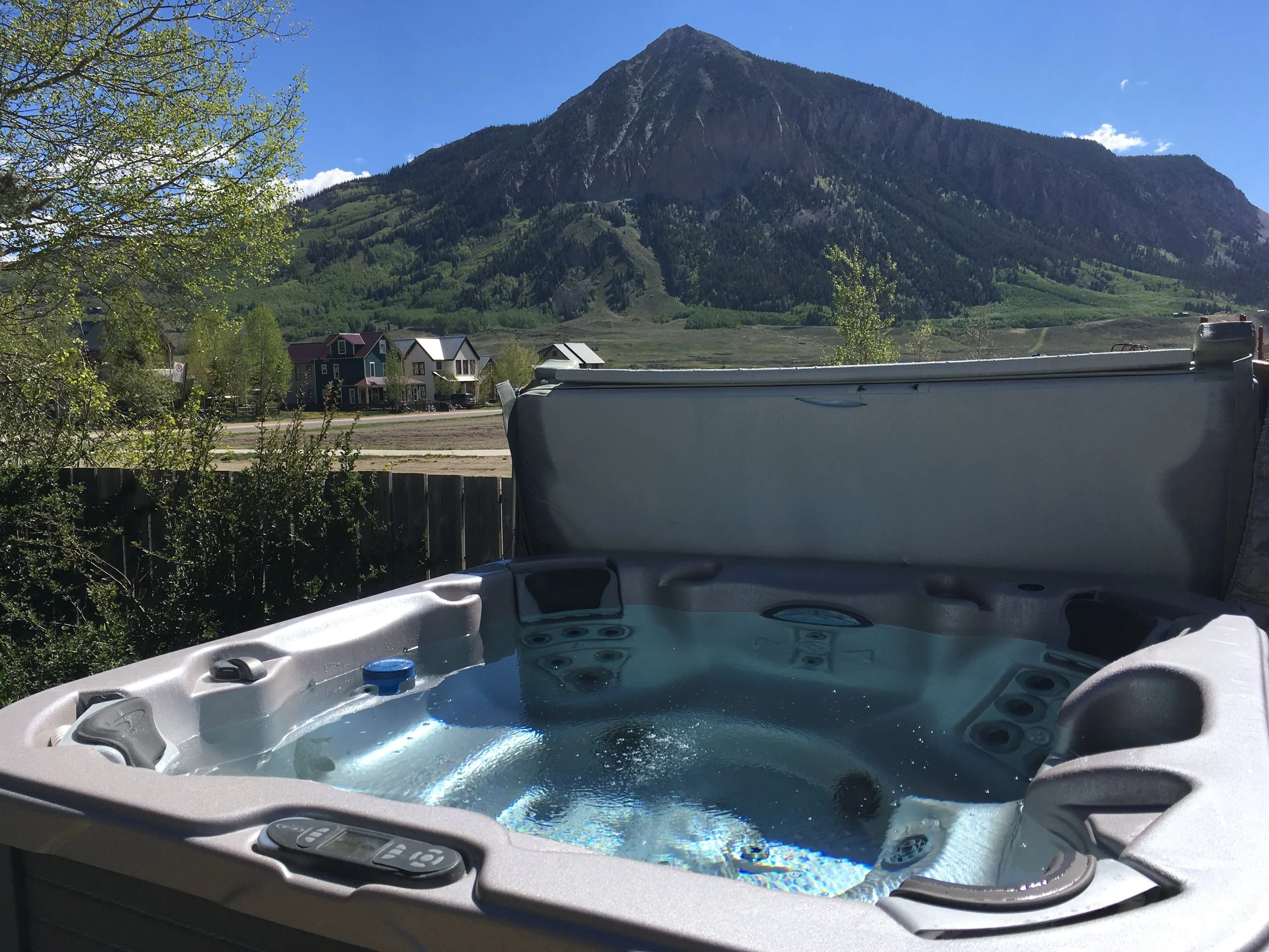 hot-tub-cleaning-sales-service-new