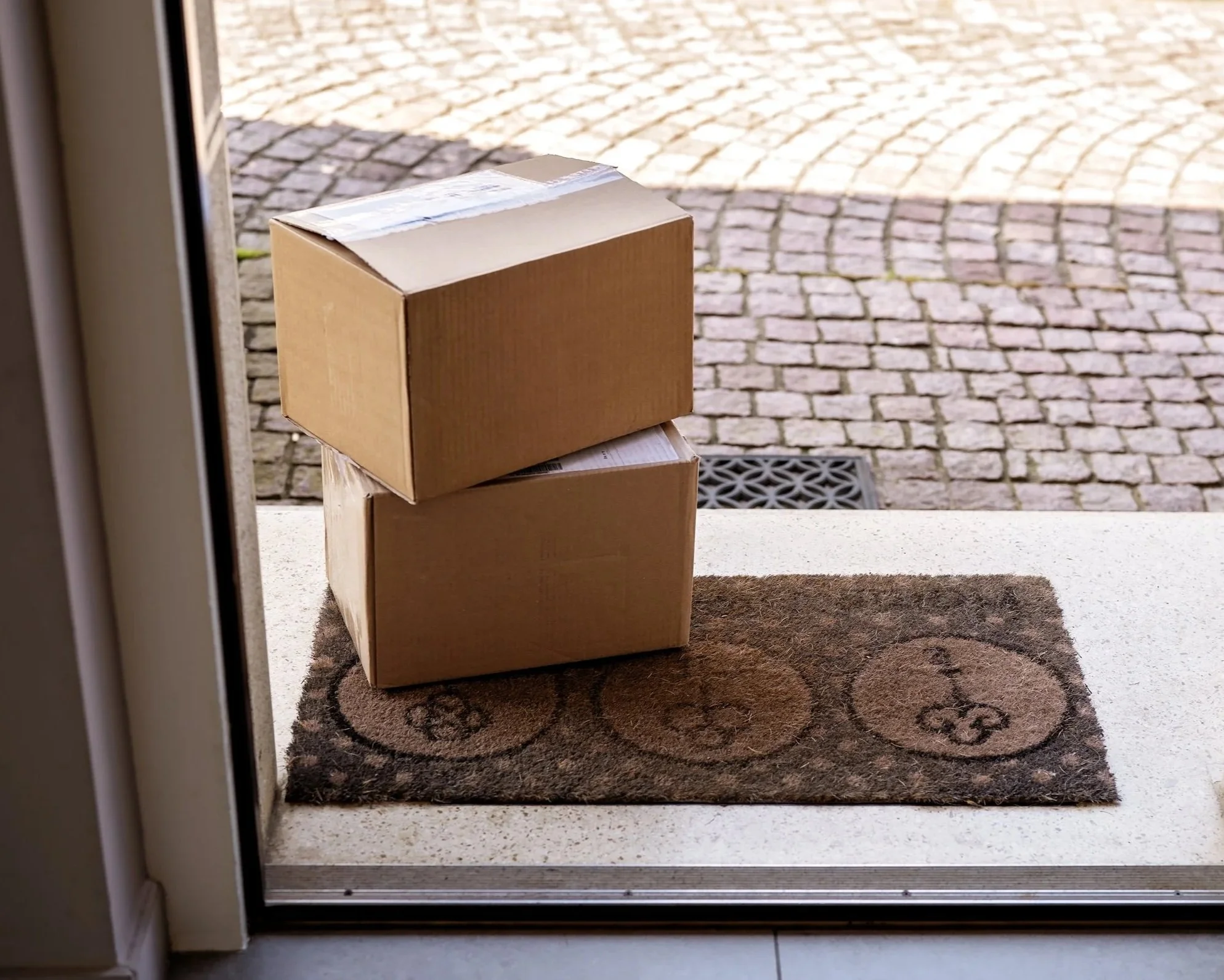Boxes of local farm food at a buyers doorstep