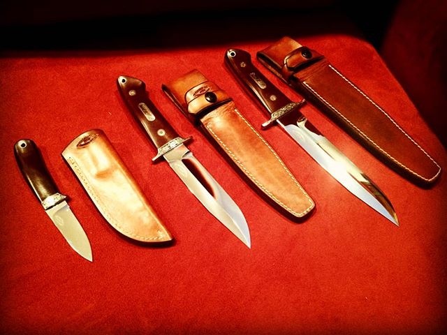 Made many moons ago in Los Angeles. All designed by Bob Loveless, made using the actual patterns from his shop in Riverside, Calif. From left to right: Hip Pocket Hunter, Wilderness, Battle Knife. Engraved by Alvin Chewiwi. #bobloveless #jimmerritt #