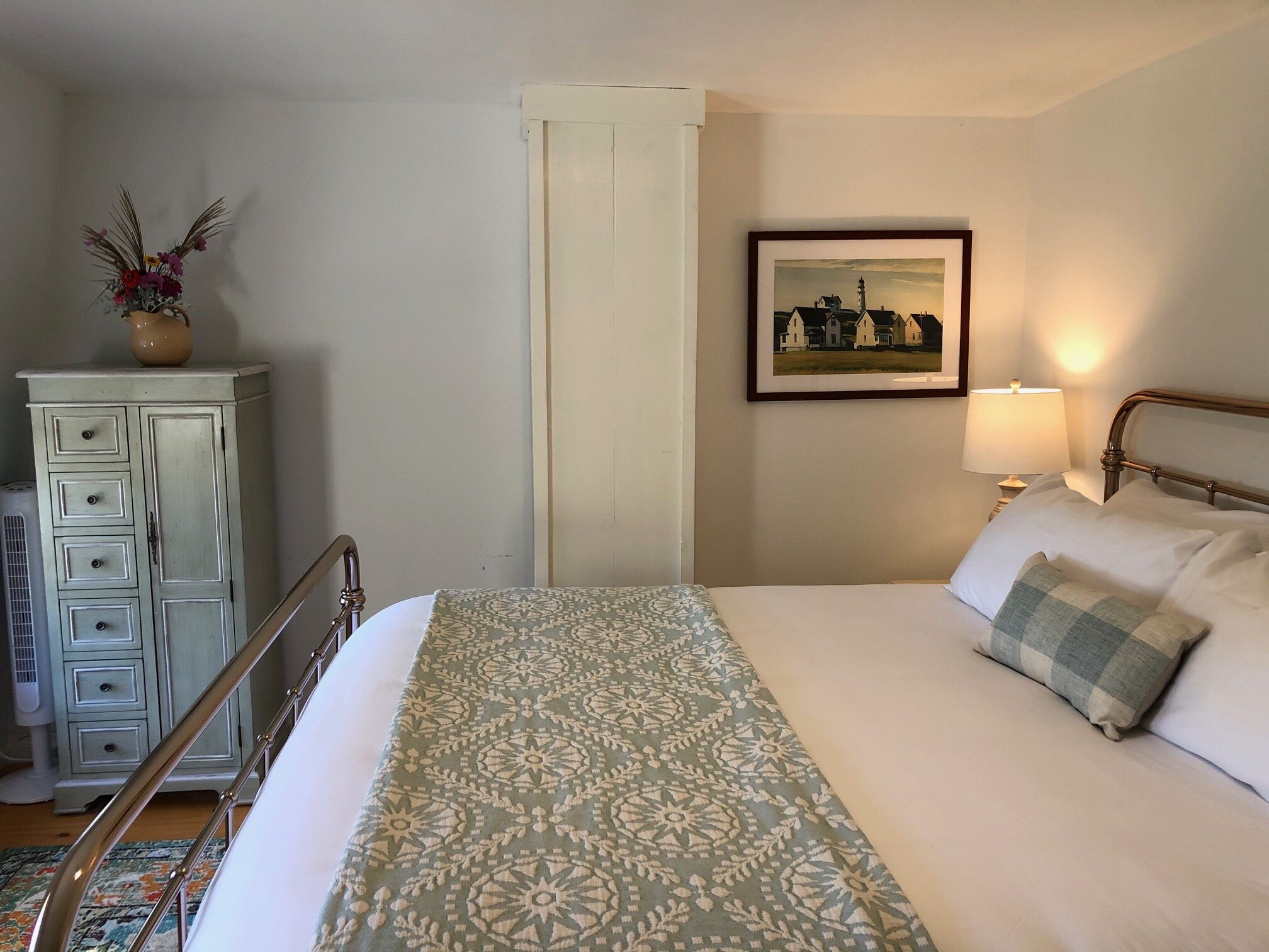 Stonington Bedroom Robin 2.JPG