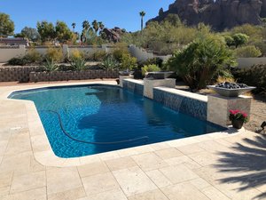 pool w waterfeature3.jpg