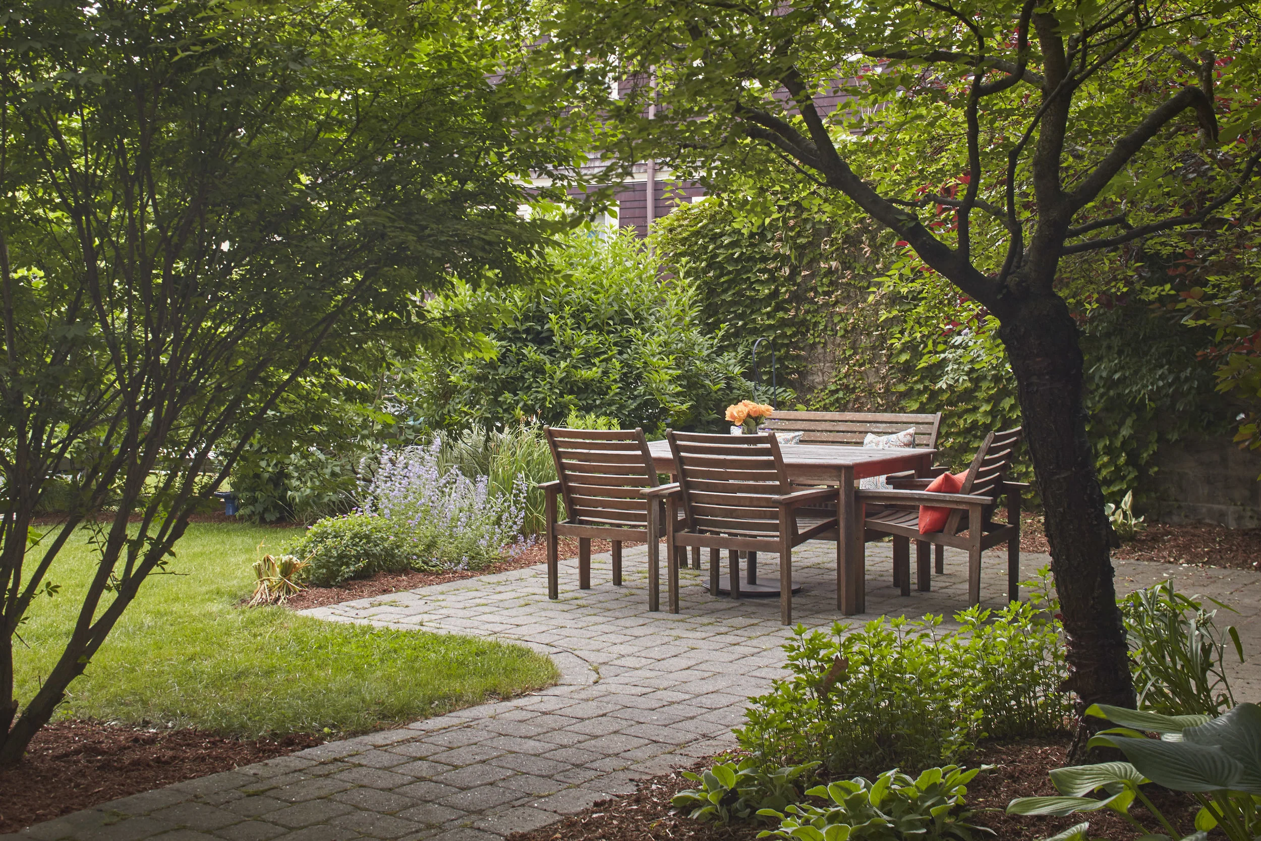24_springfield_st_gardens2.jpg