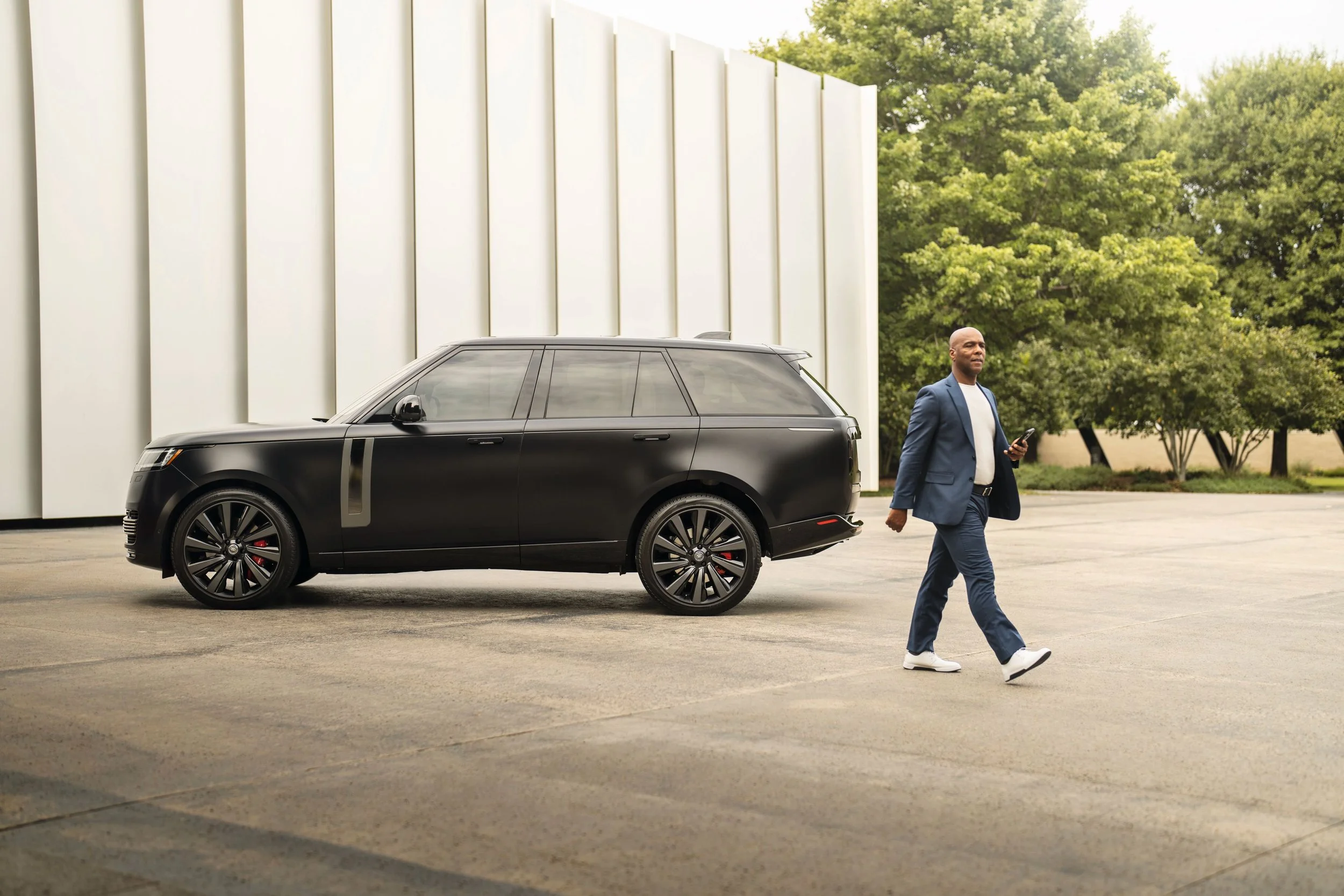 IOM23_RANGE_ROVER_ANDREW_MUSEUM_PROFILE_1914_SR3a 2.jpeg