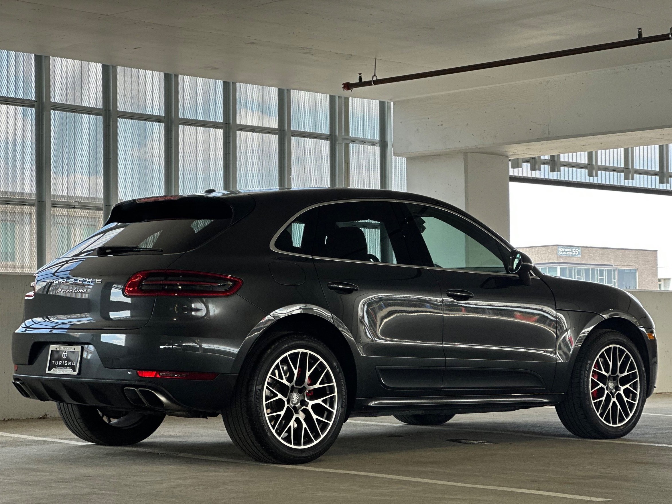 2018 Porsche Macan Turbo
