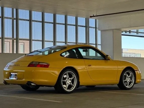 Porsche 911 Carrera (996)