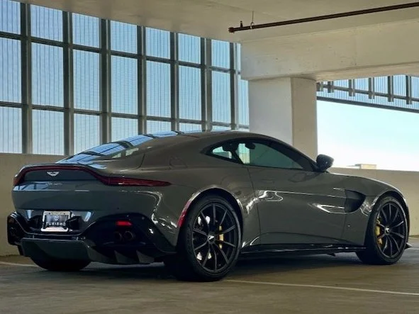 Aston Martin Vantage