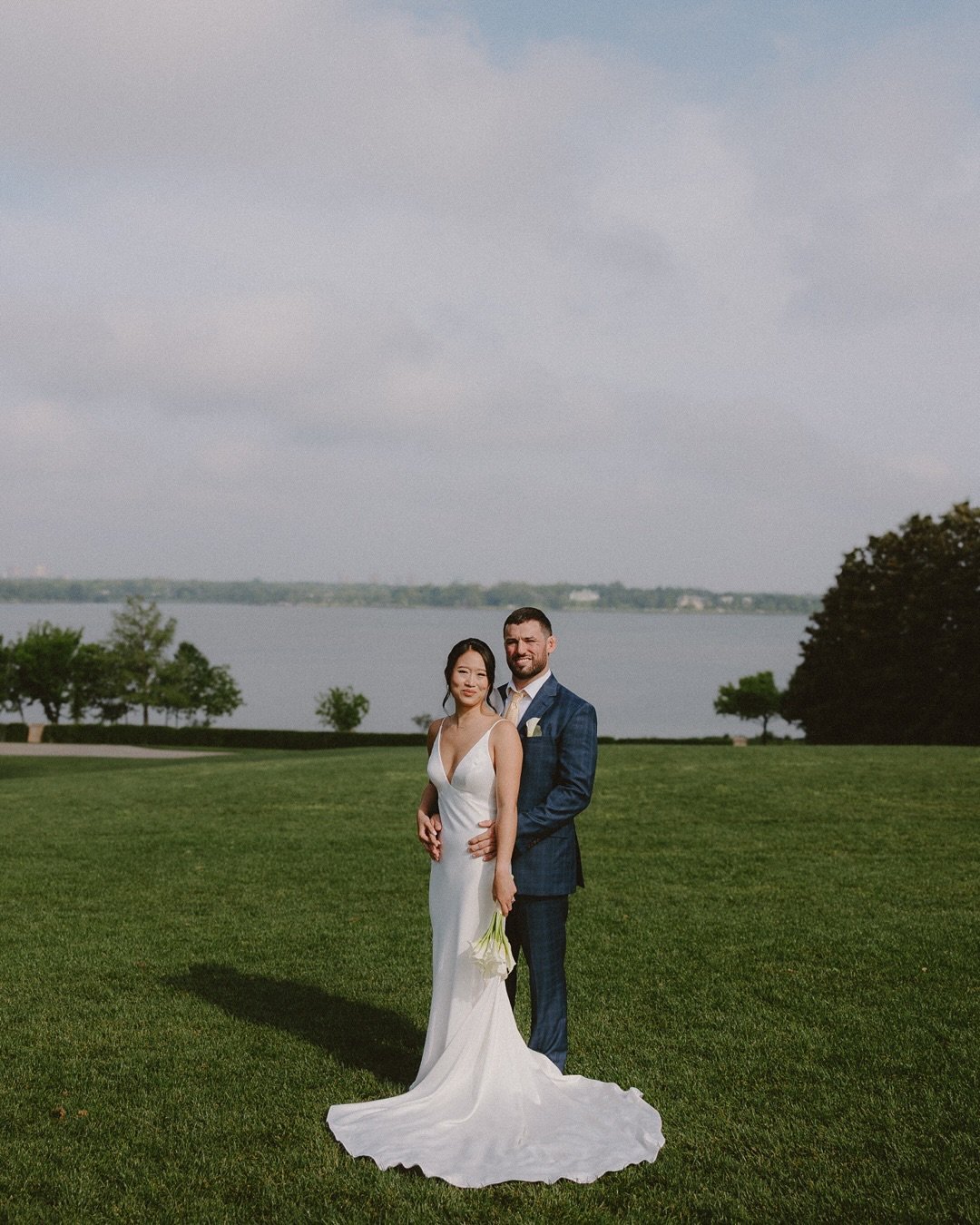 A beautiful wedding for P + C at the Dallas Arboretum. 💐☁️