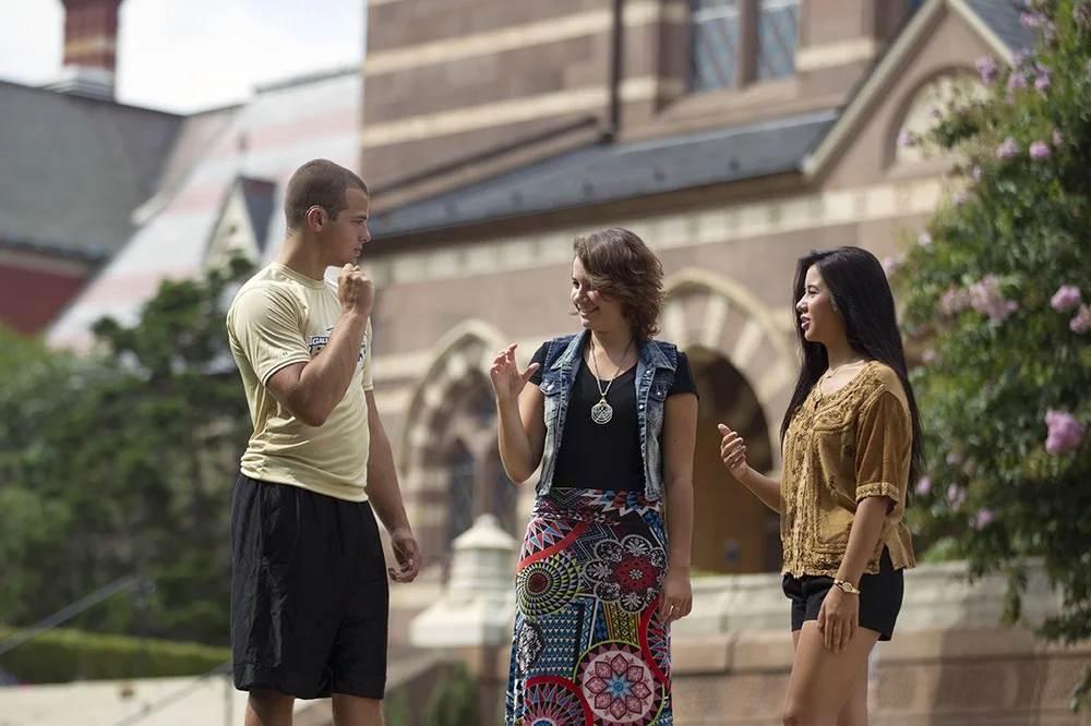 5a-Gallaudet_Students Signing.jpg