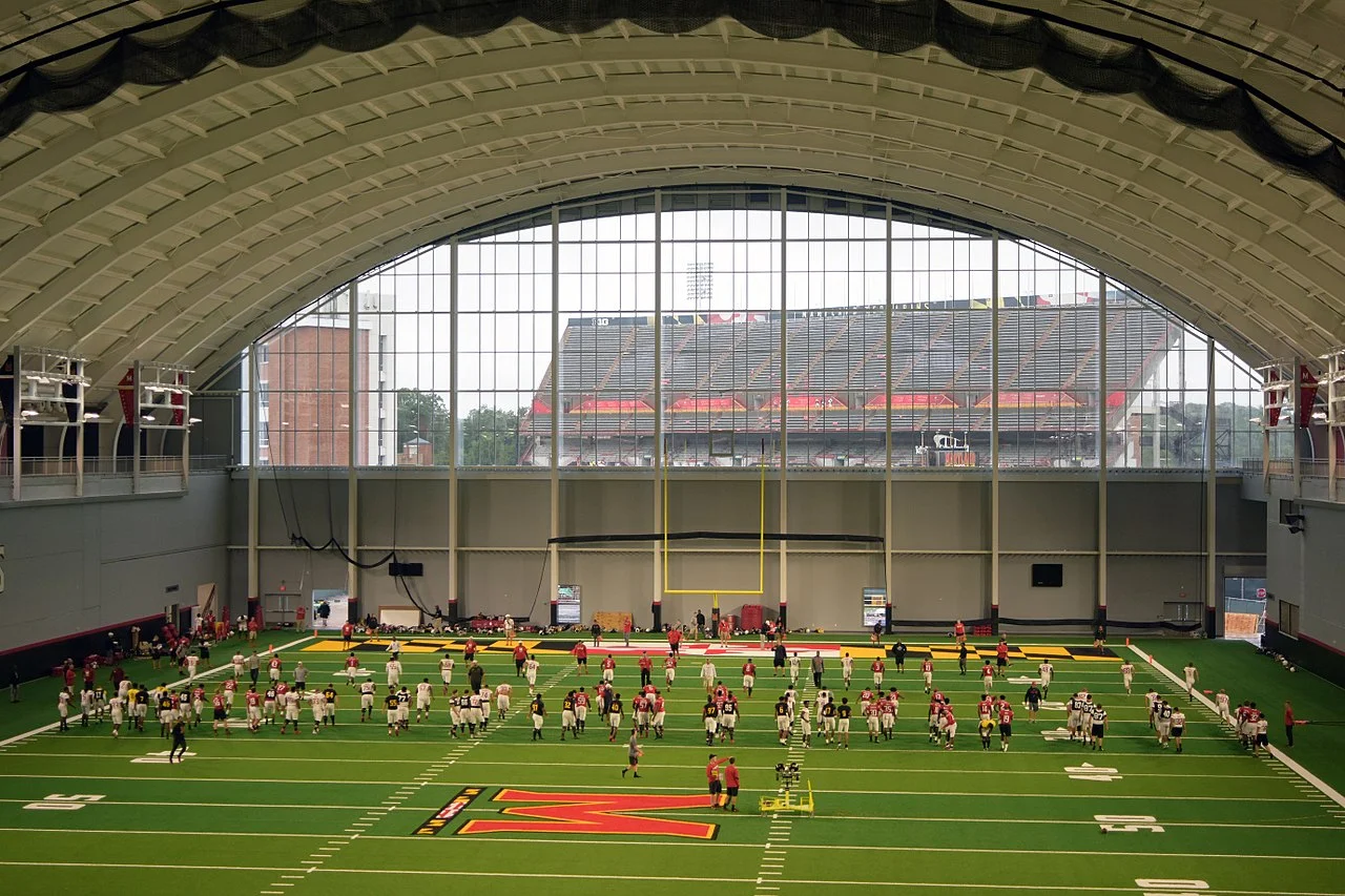 By Maryland GovPics - Governor Visits University of Maryland Football Team, CC BY 2.0,https://commons.wikimedia.org/w/index.php?curid=62077199