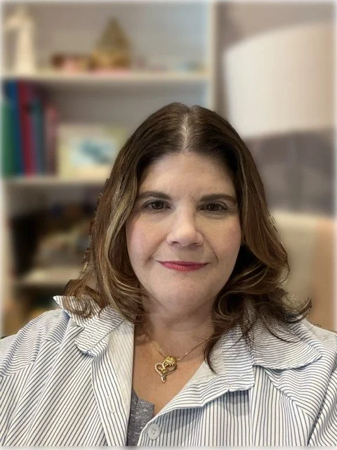 Amy Kolker Head Shot