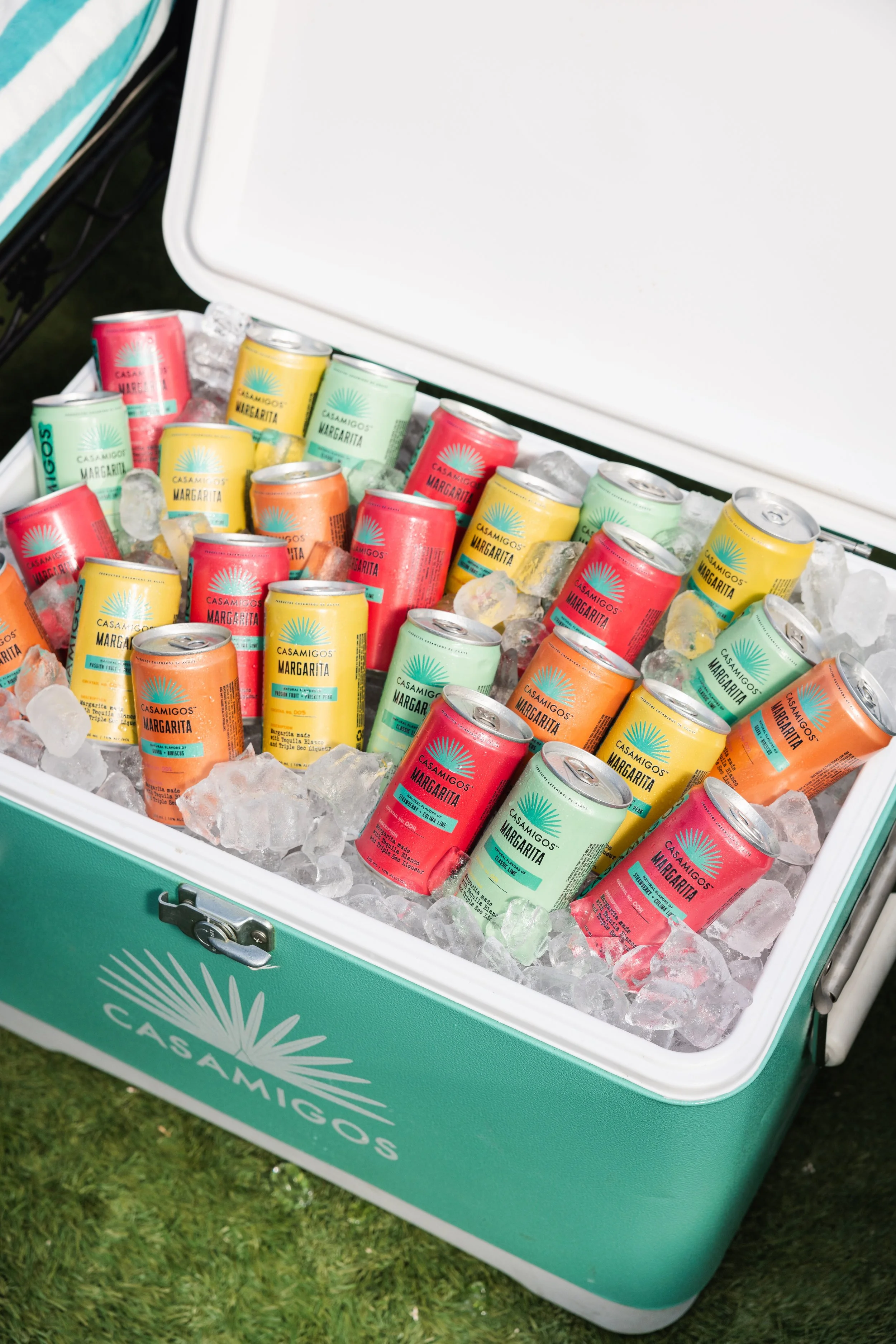 POOLCHAIRS+COOLER_0591.jpeg