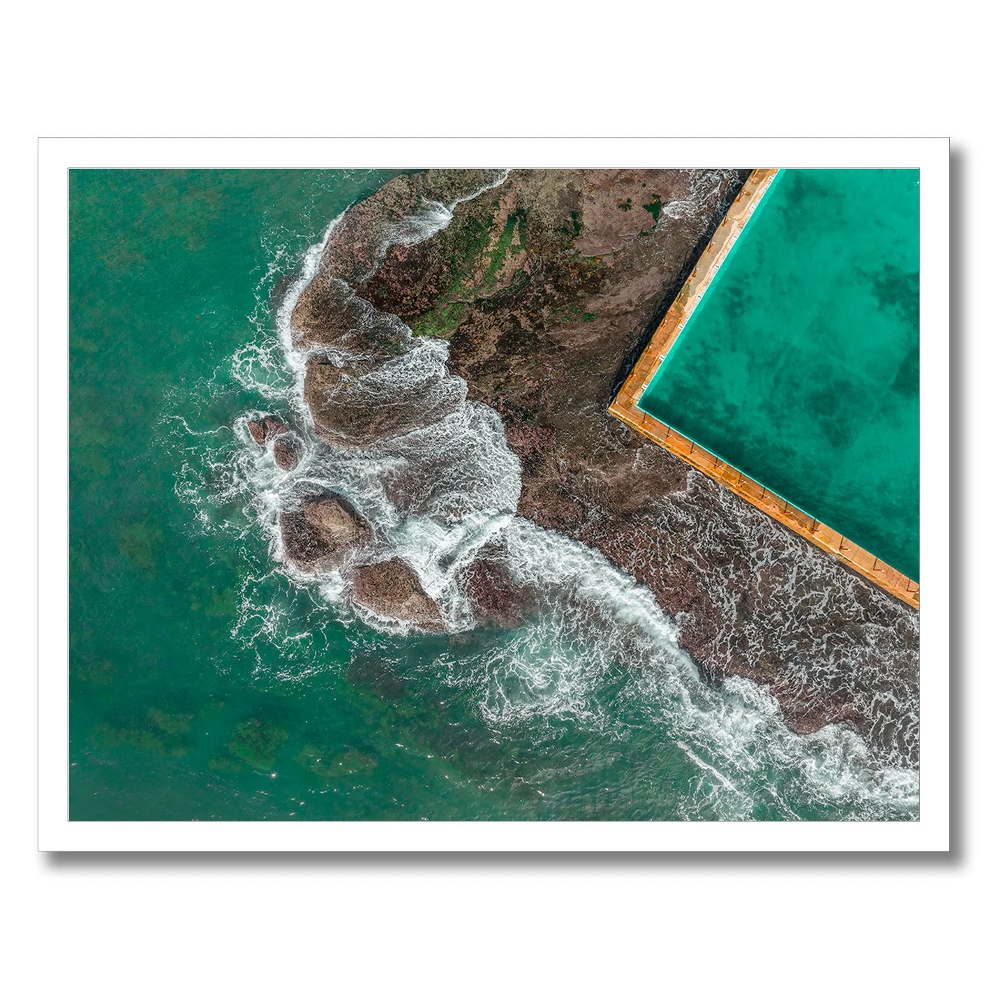 bilgola-rock-pool-white-edge-nikart.jpg
