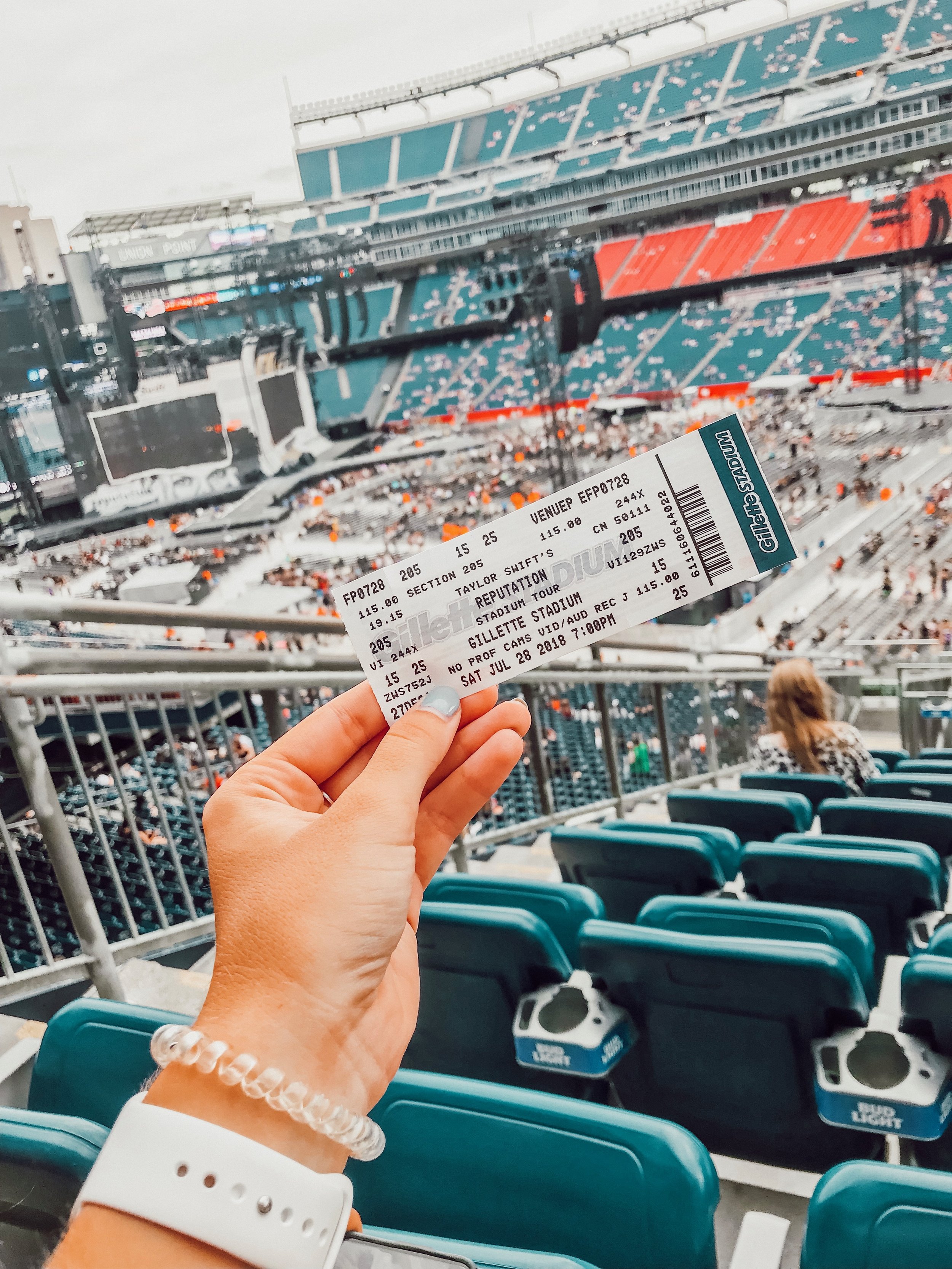 saw taylor swift live at gillette / went to gillette for the first time
