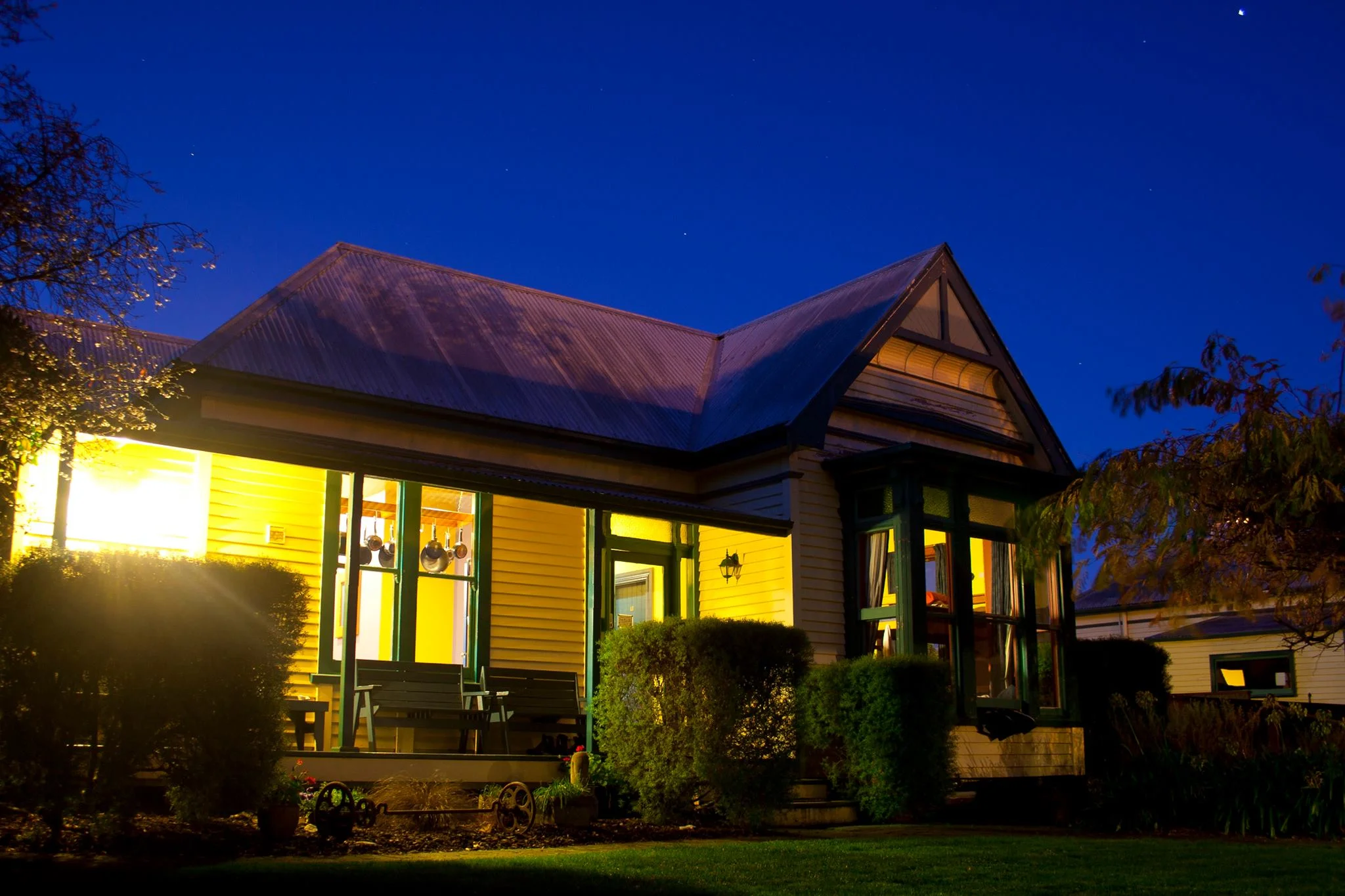 countryhouse.jpg