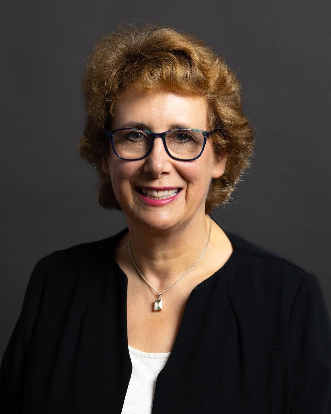 Ruth-Lewis.jpg
