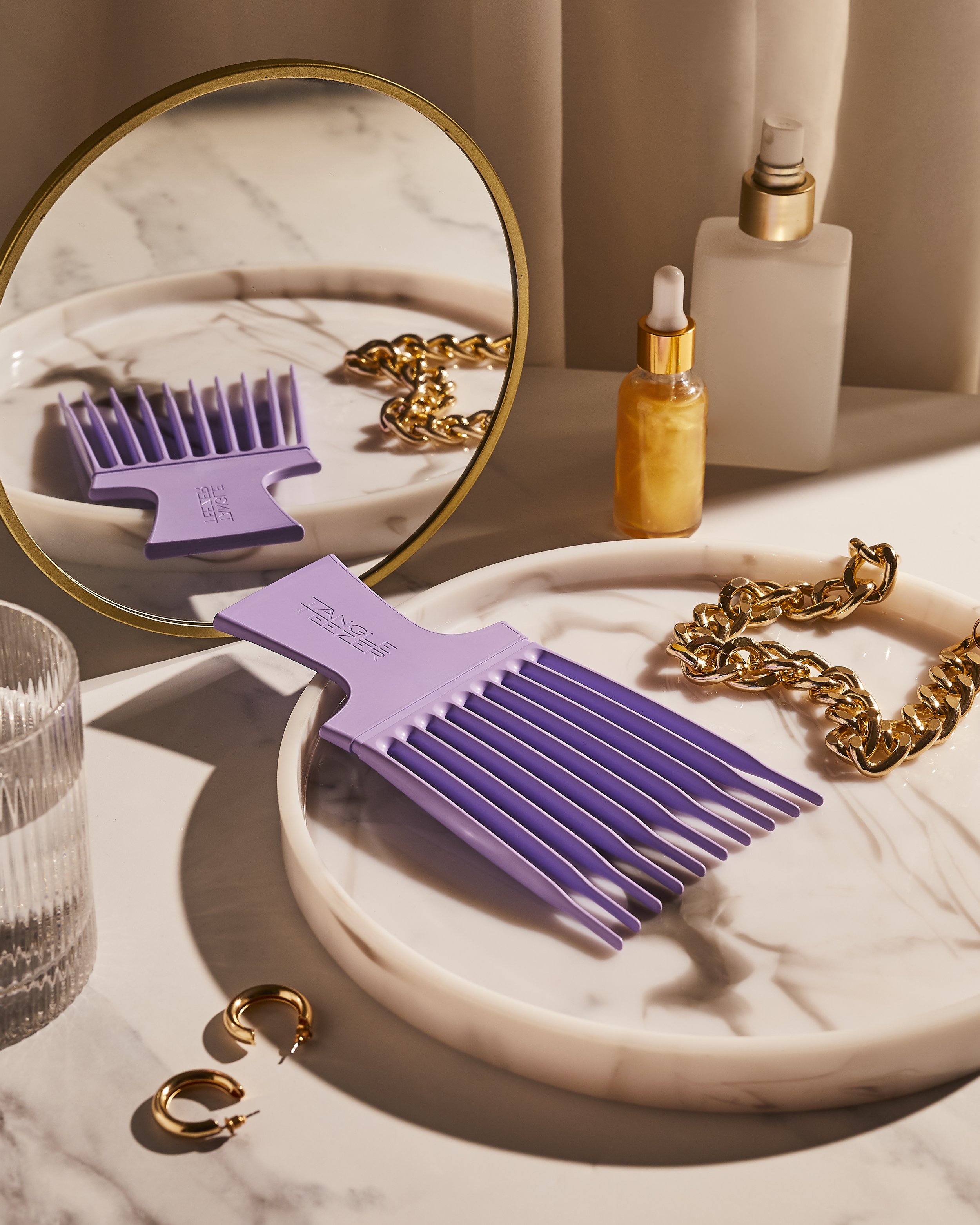 Global Rebrand Hair Pick Purple Passion Lifestyle.jpg