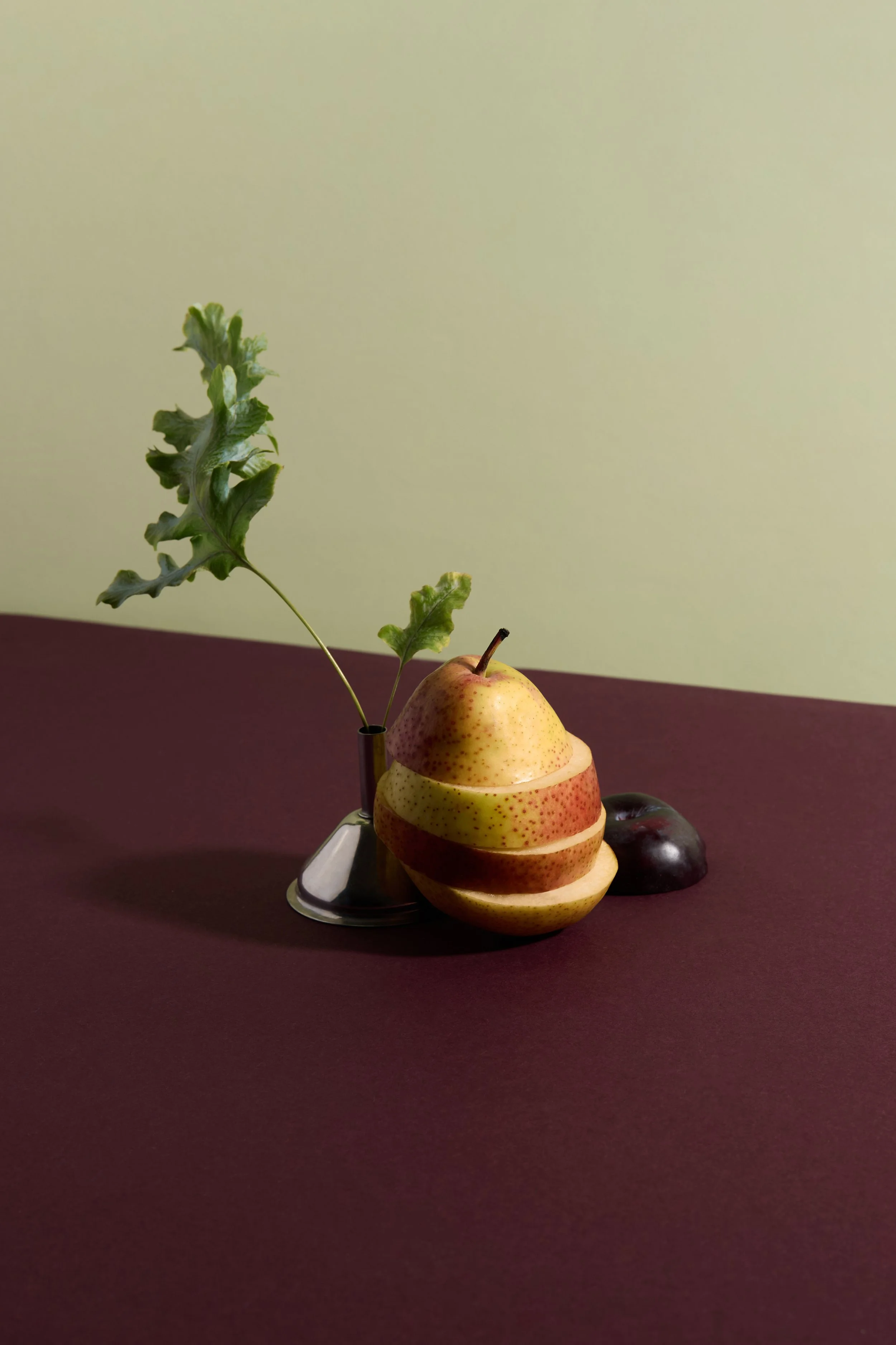 PEAR & PLUM STILL LIFE 