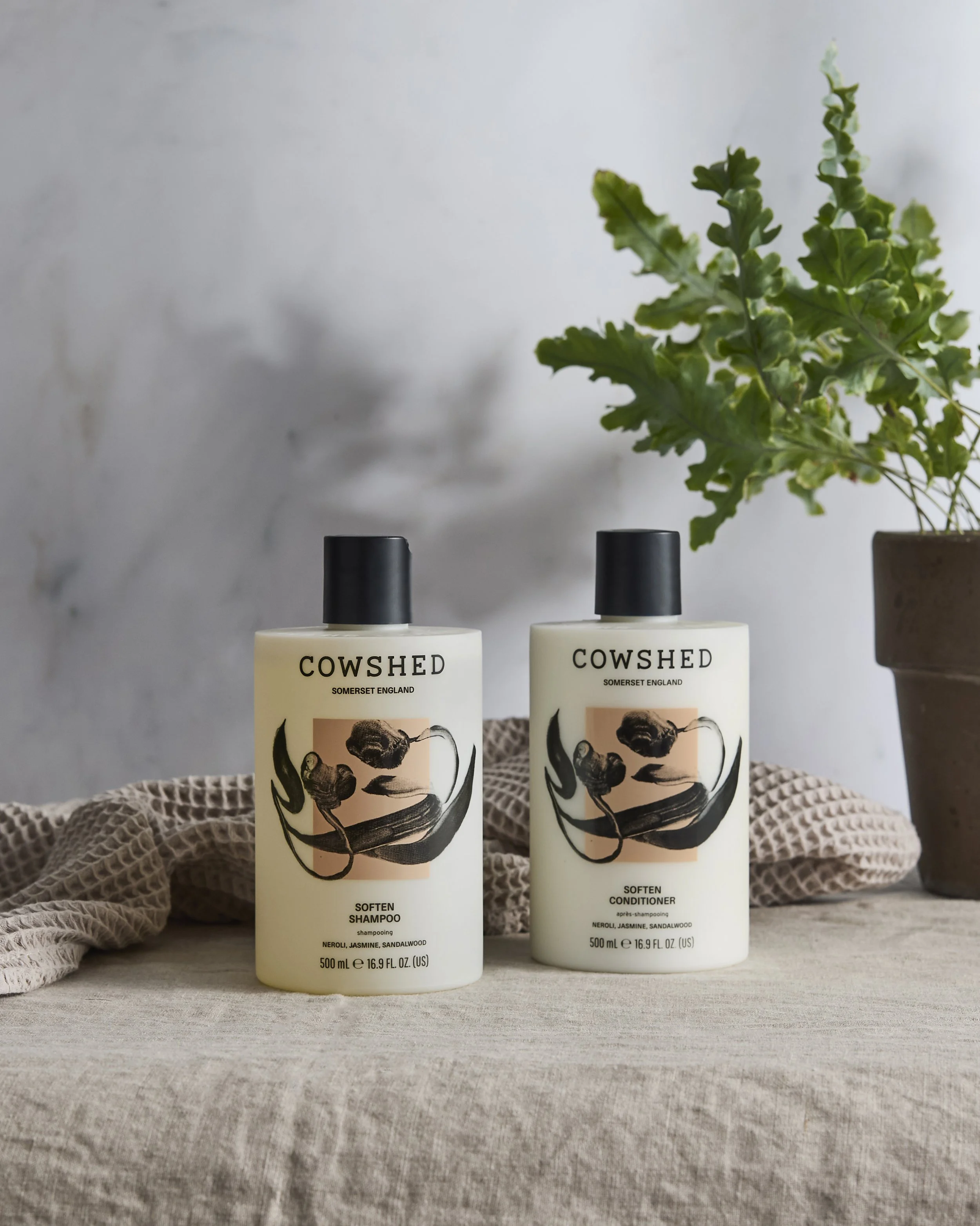 COWSHED - CHRISTMAS260374 12.jpg