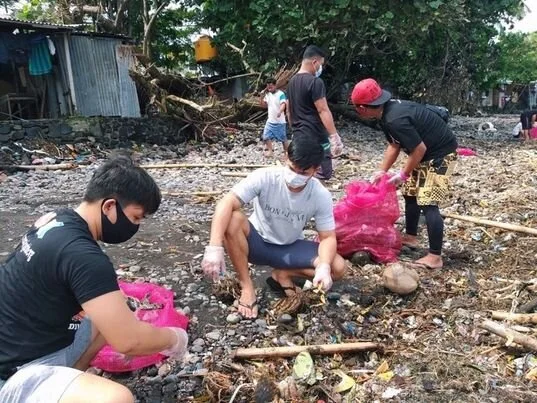 Rainy season clean up: Manado and Bunaken
