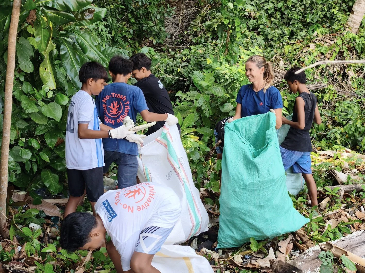 NTTI_Global Ocean Clean up Bunaken 1.jpg