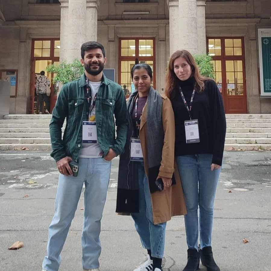 Our lab members in the S3IC conference in Paris 