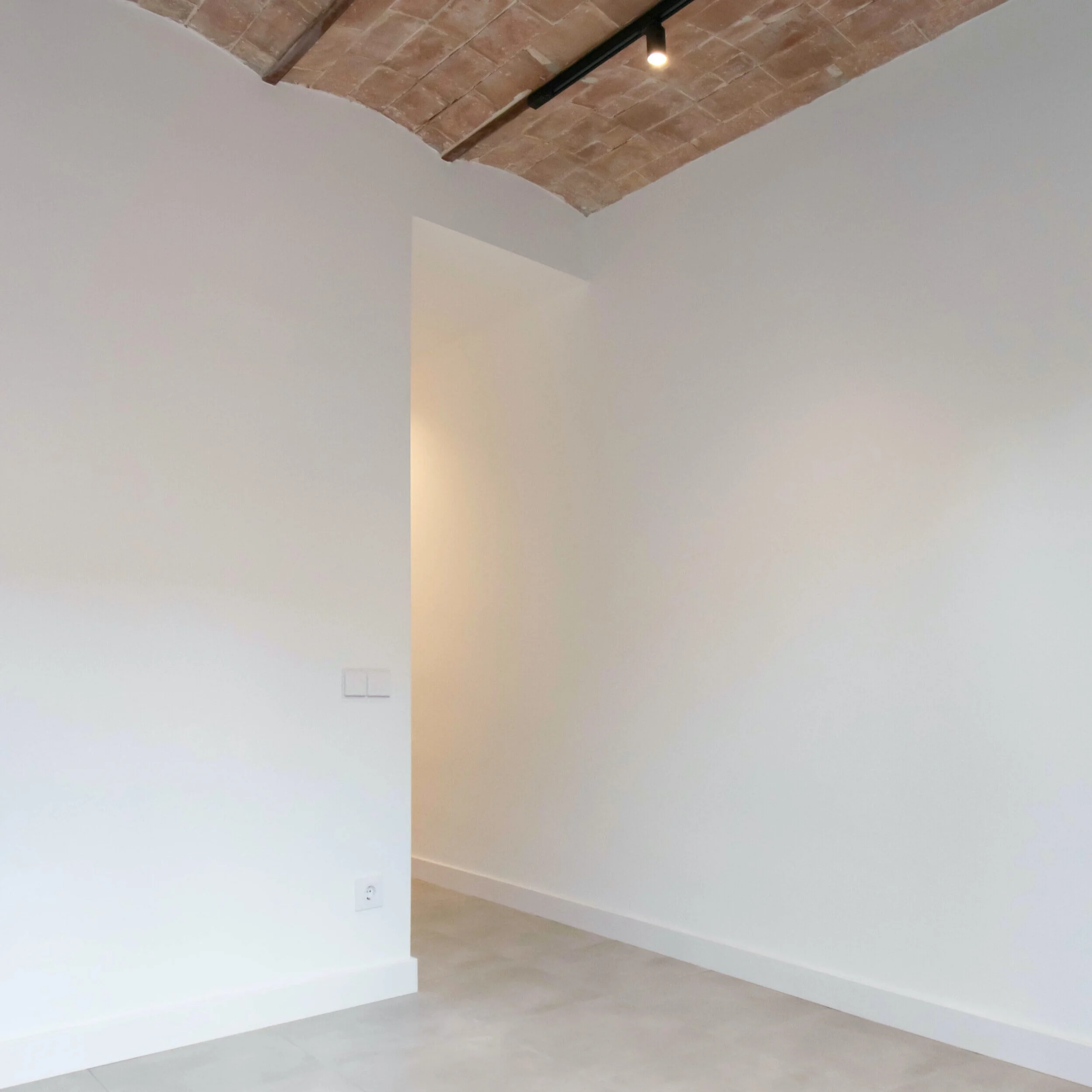 THREE+ROOMS_G.jpg