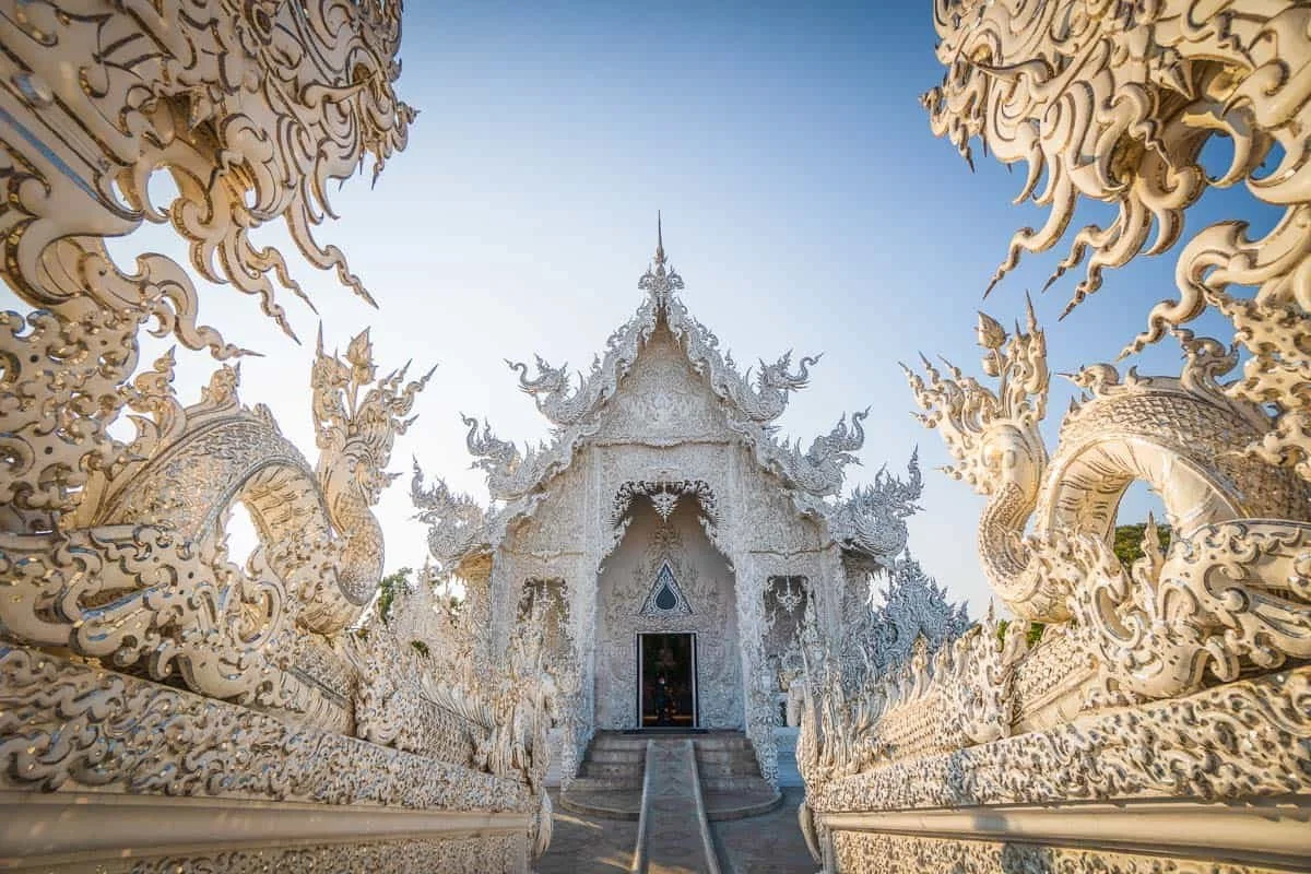 wat-rong-khun-white-temple.jpg