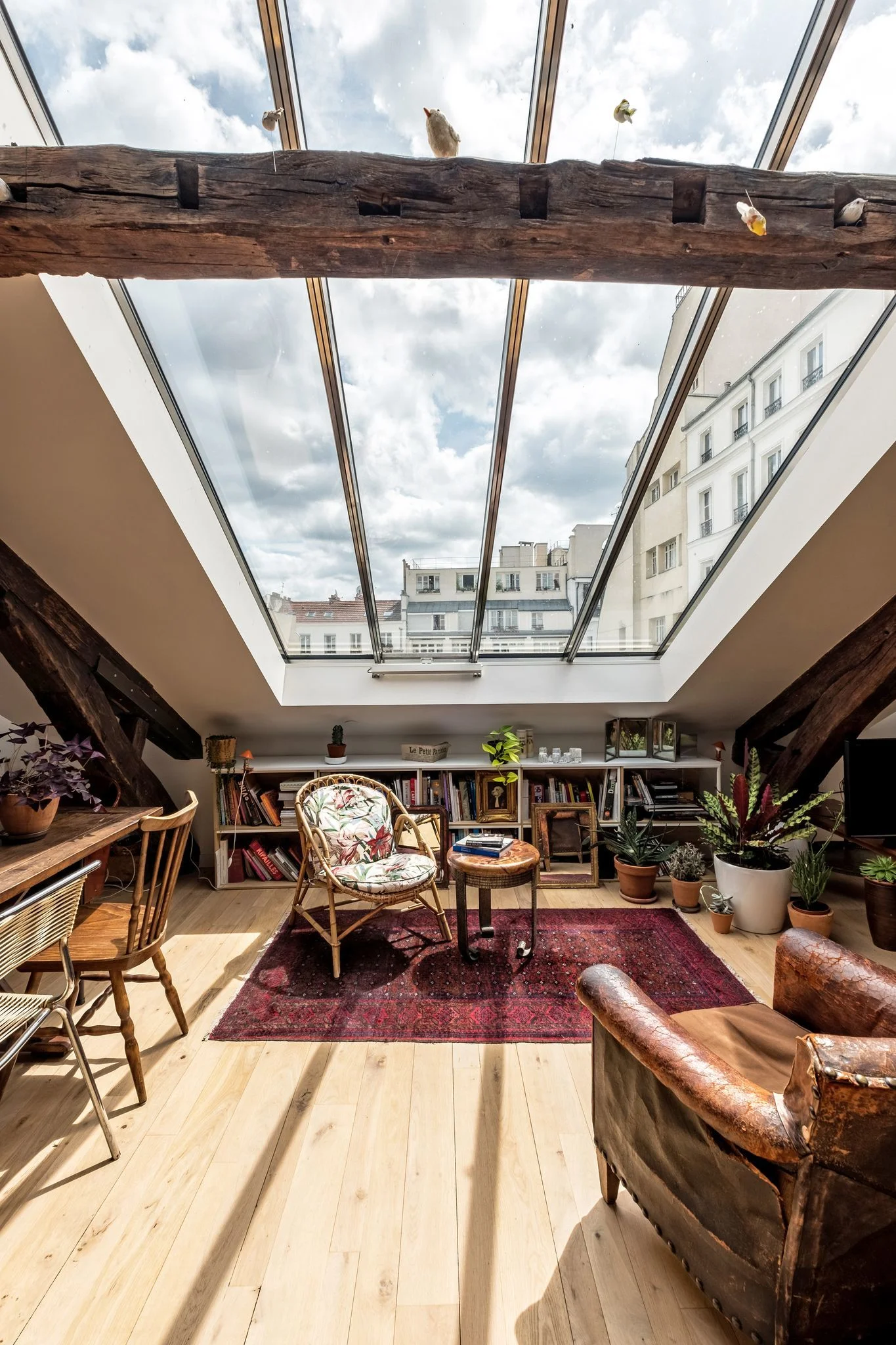 A Beautifully Renovated Attic Apartment in Paris — THE NORDROOM