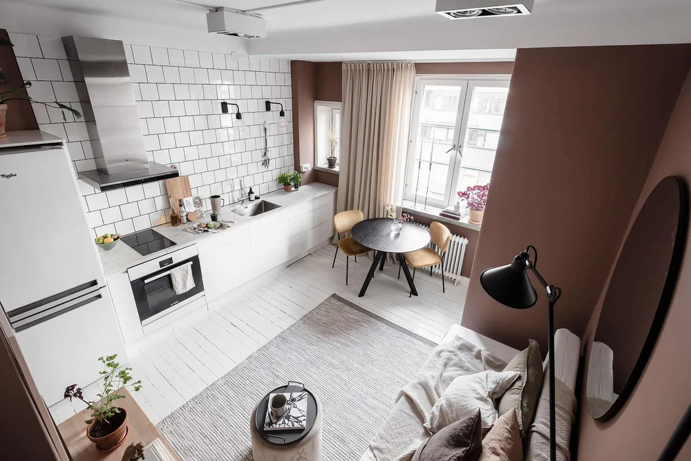 A Tiny Pink Studio Apartment With Loft Bed And Walk In Closet The Nordroom