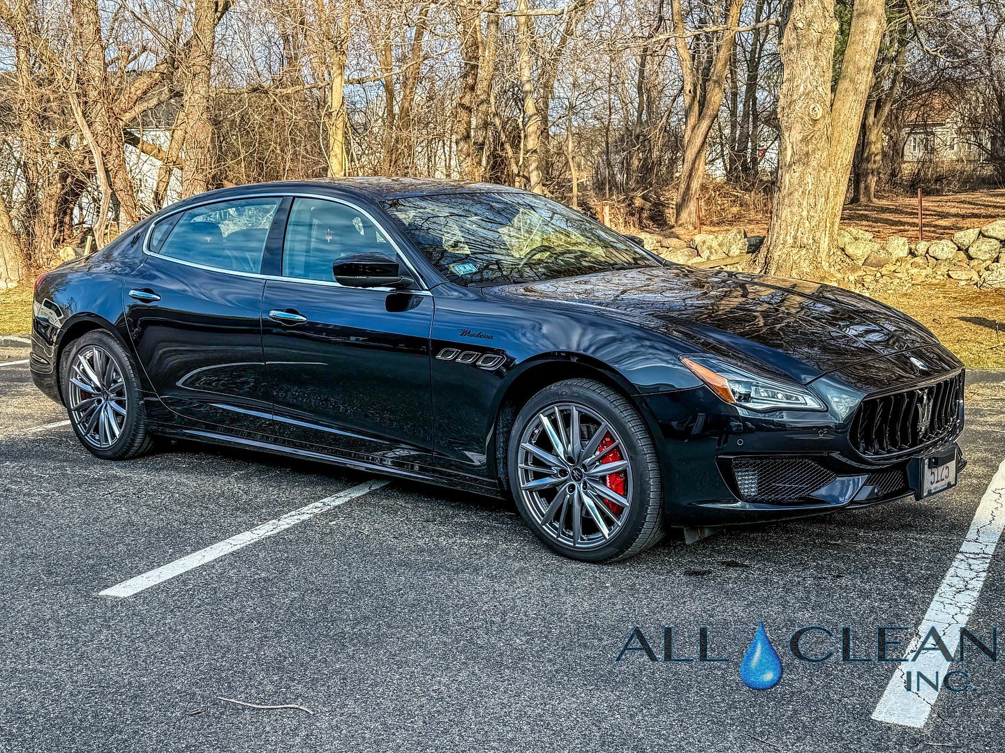 🚗✨ Protect & Enhance Your Ride with Ceramic Coating in Boston! ✨🚗
This Maserati just received the All Clean premium ceramic coating, and the results are next level! 😍🔥 Our professional ceramic coating services in Massachusetts provide:
✅ Ul