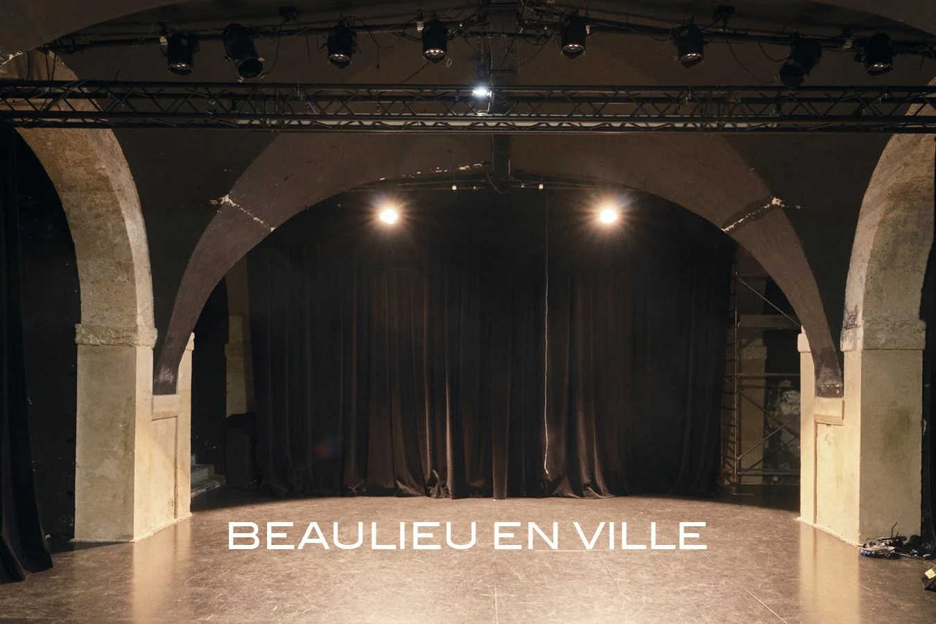 SOUS PROMESSE – THEATRE/STUDIO – NOAILLES - 340m2 – 550 000€