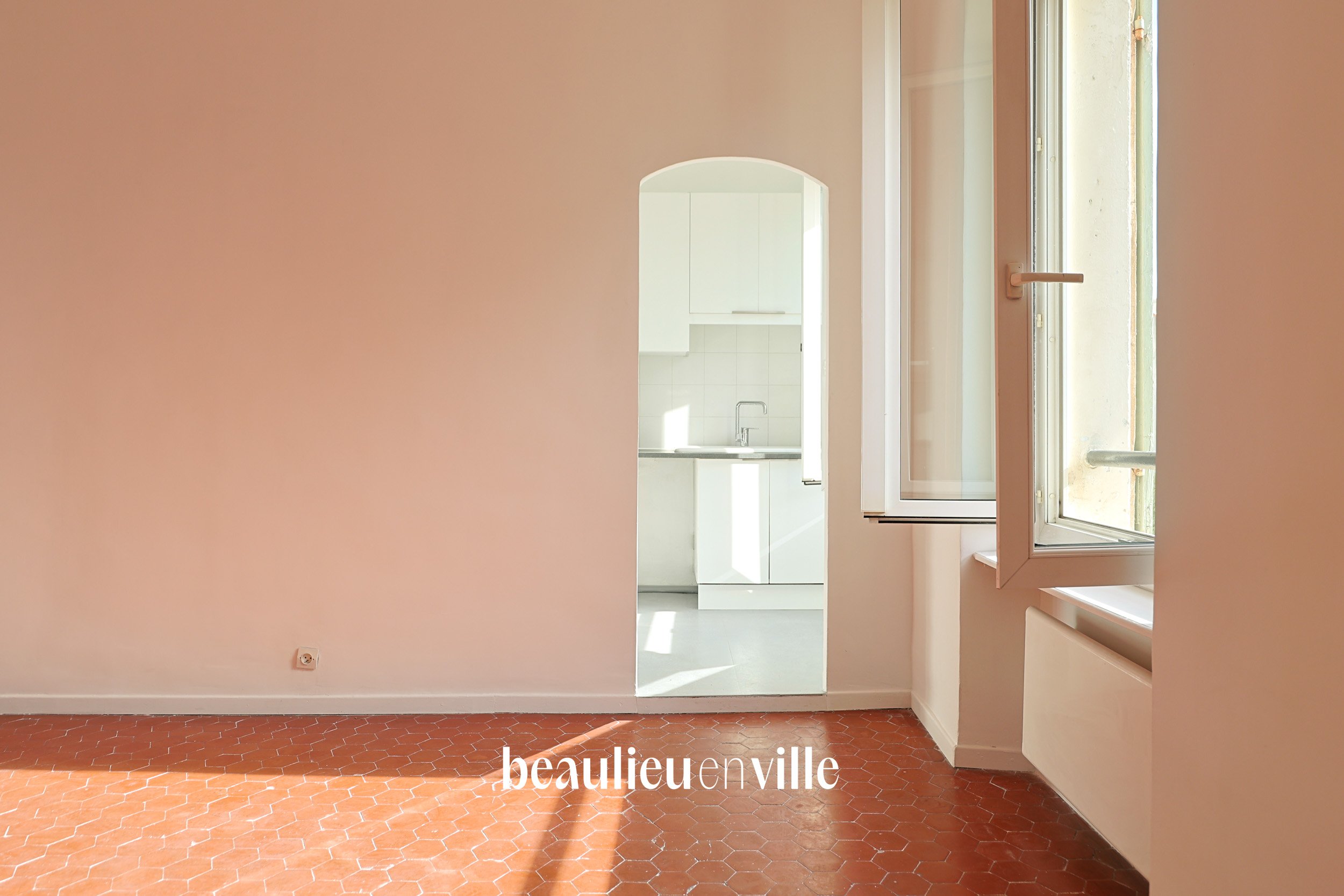 NOTRE DAME DU MONT - DERNIER ETAGE - T3 - 69 M2 - 268 000 €